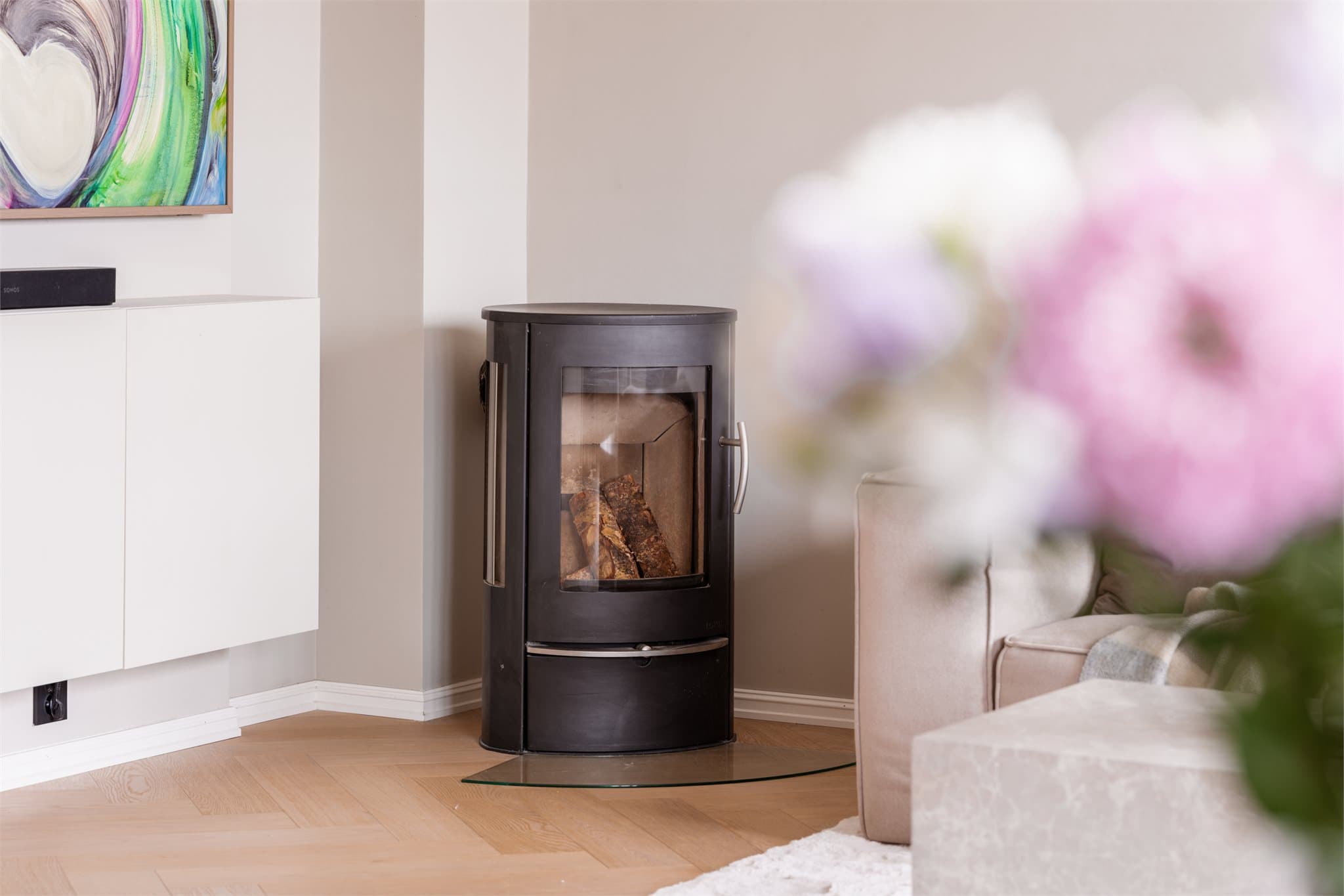 Vedovnen gir en behagelig tilleggsvarme på kalde dager.