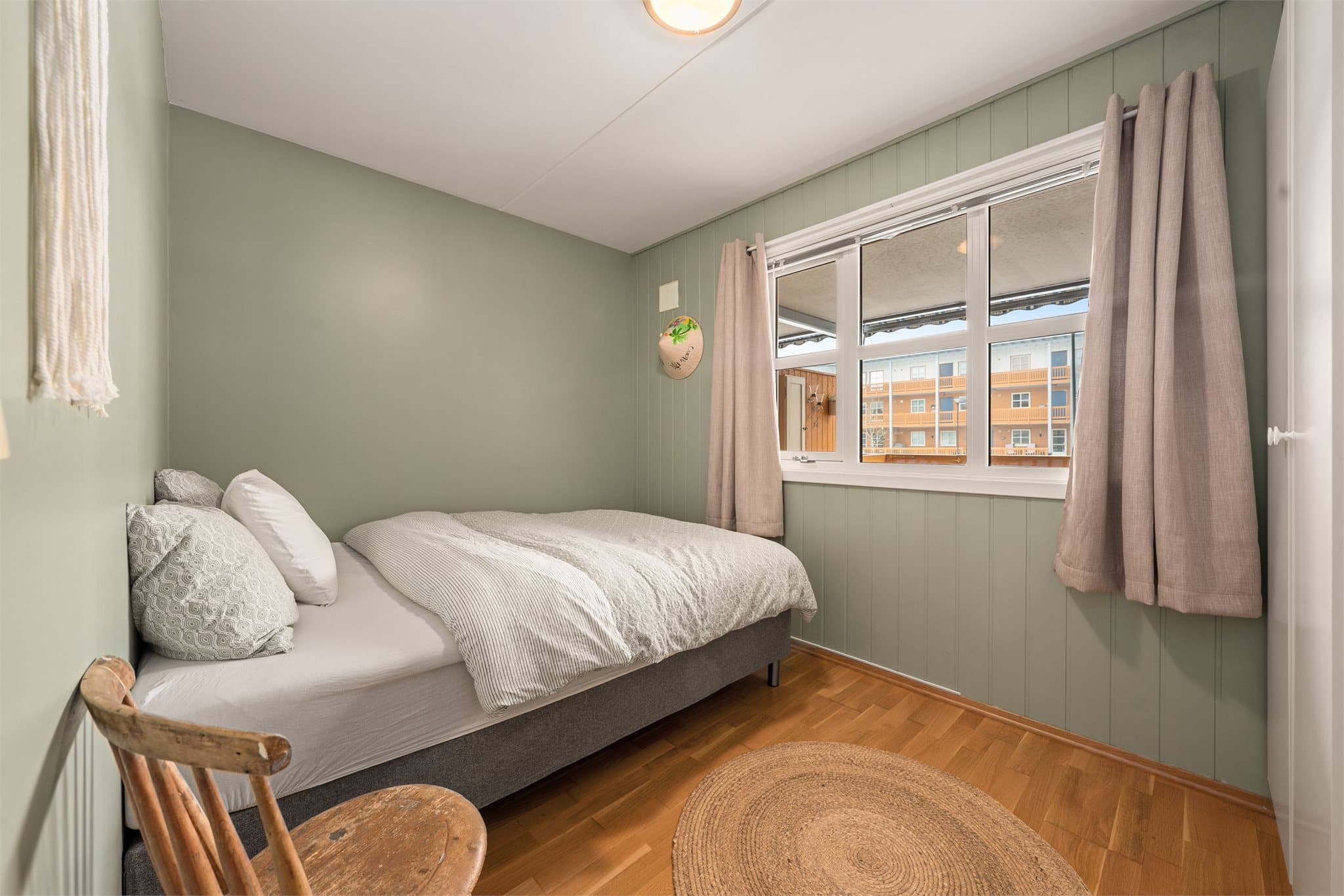 Soverom II i andre enden av leiligheten