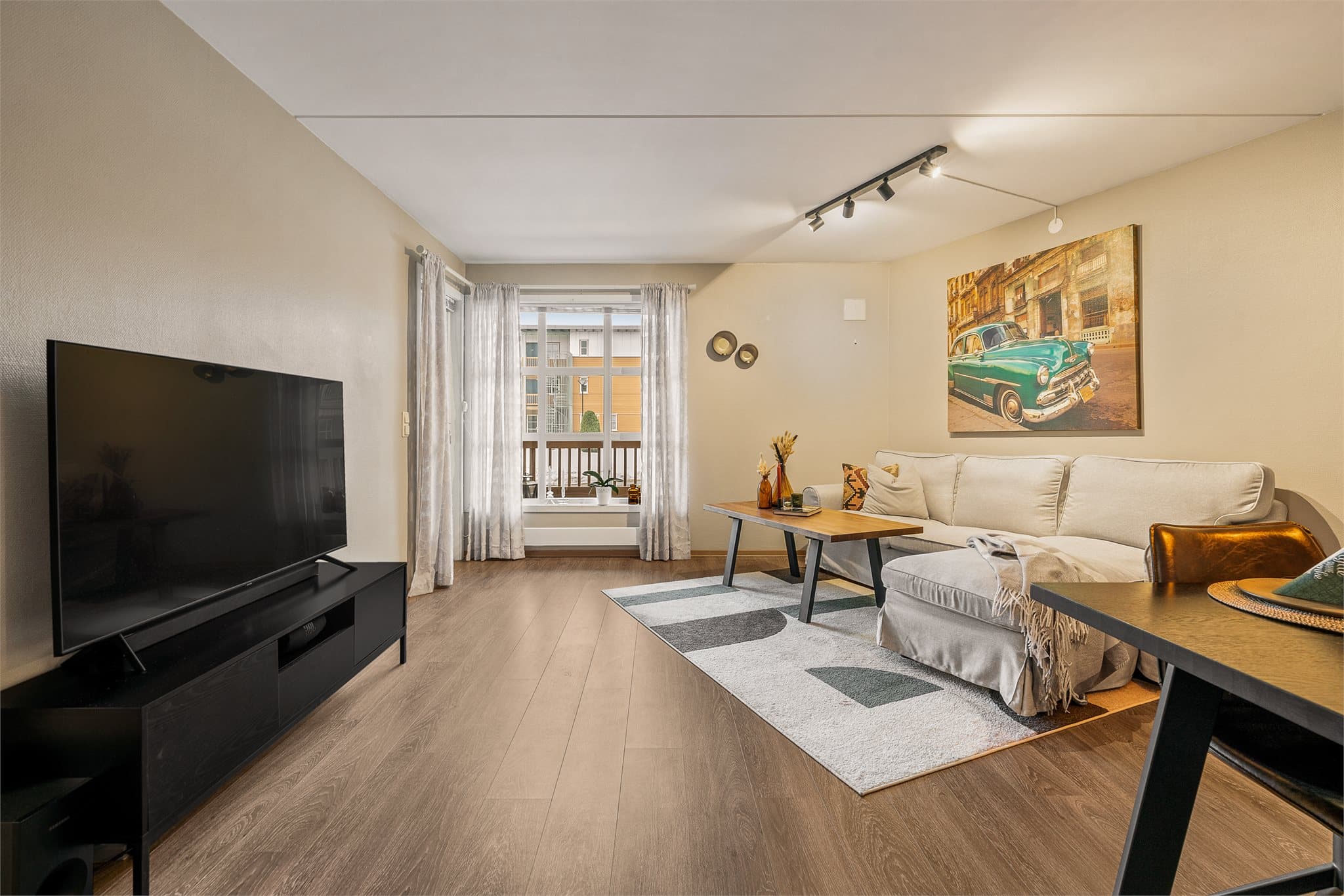 Stue med utgang til terrasse