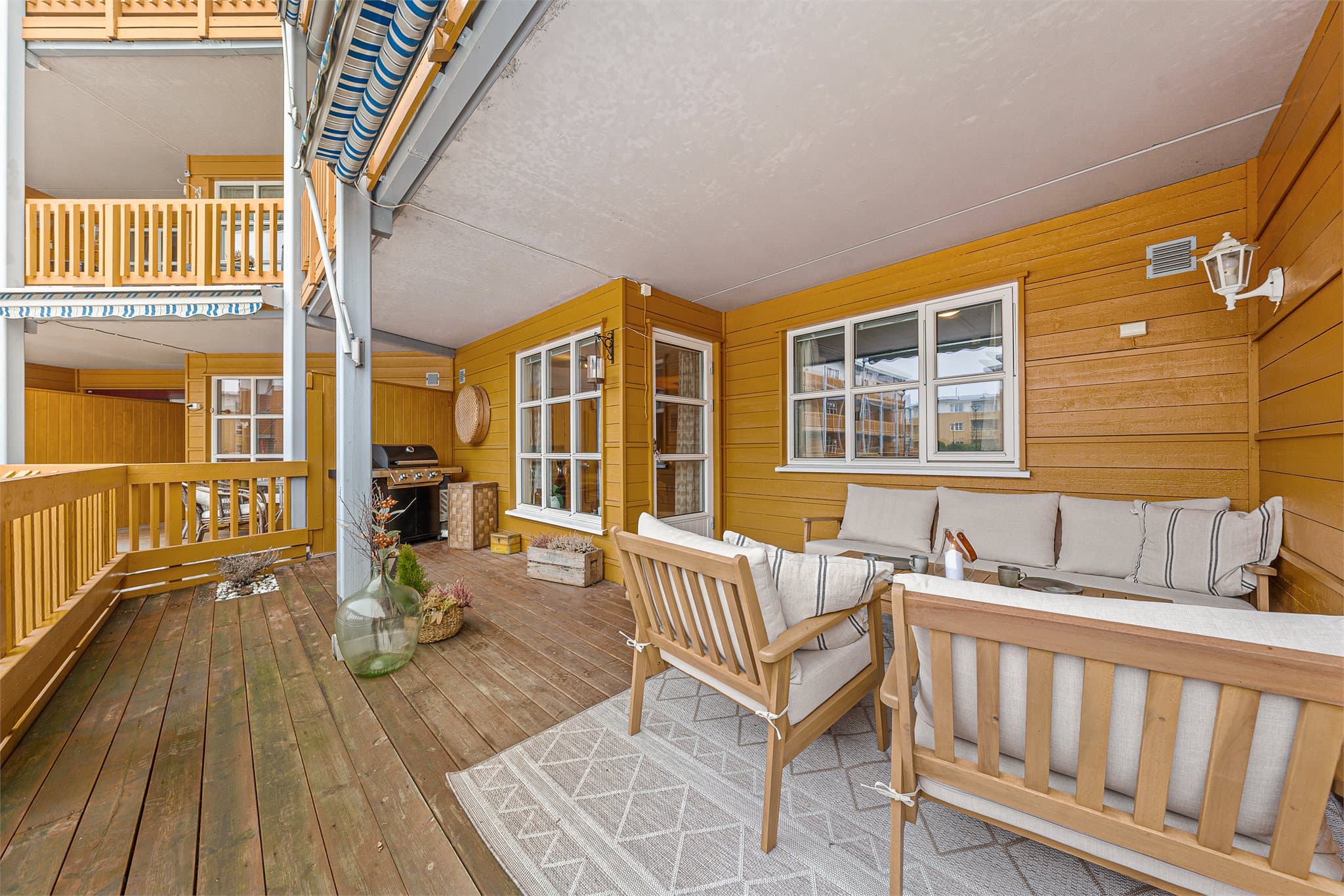 Skjermet og hyggelig terrasse