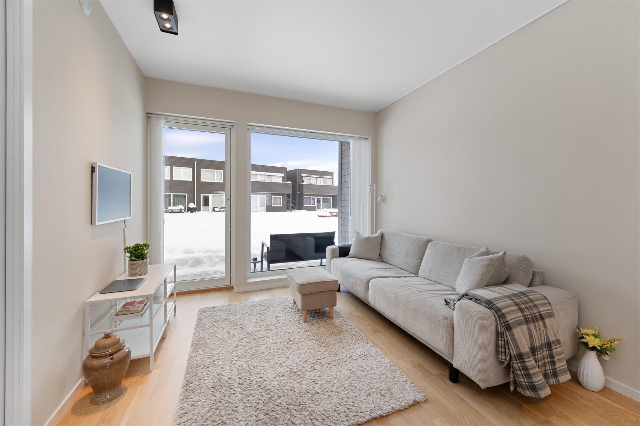 Hyggelig stue med utgang til terrasse