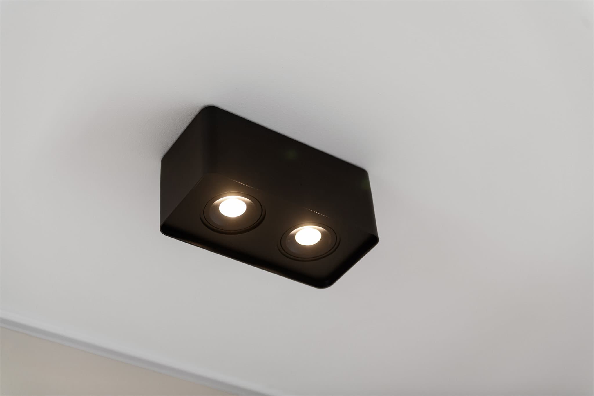 Lysspotter i tak i gang, stue og soverom gir gode lysforhold