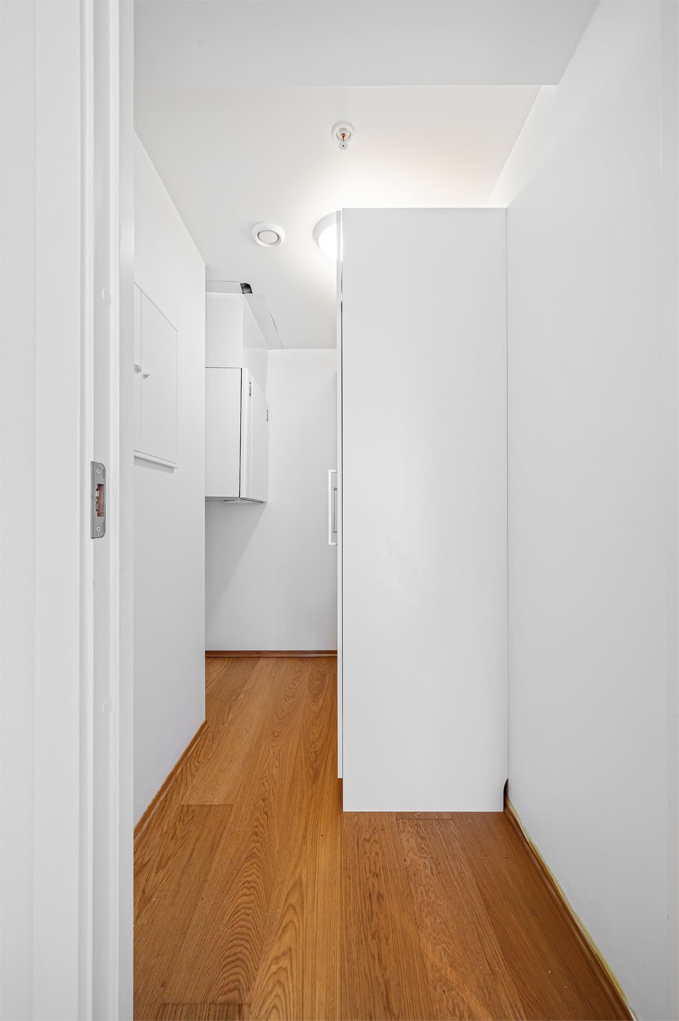 - Godt med lagringsplass i innvendig bod på 3 m². Leiligheten har også en ekstern bod som måler 4,8 m² -