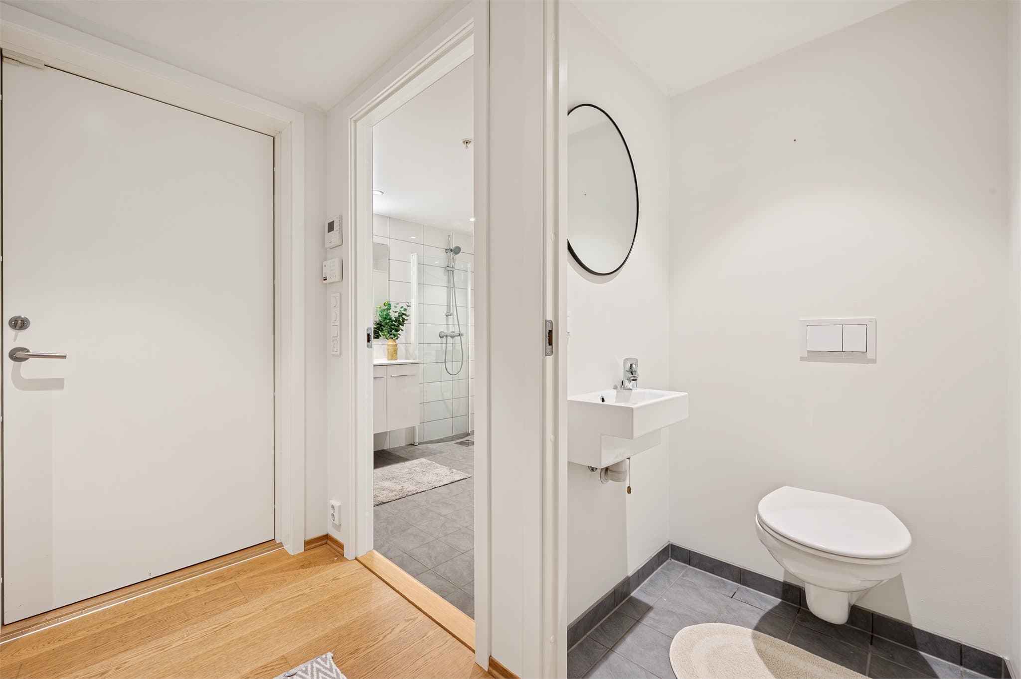 - Svært praktisk med separat WC -