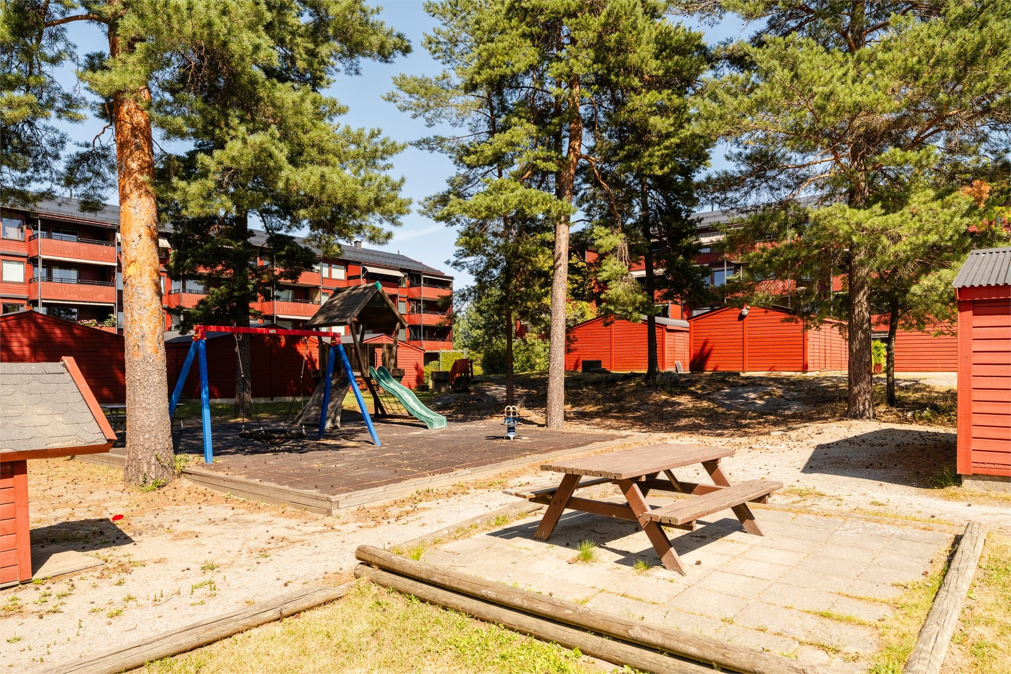 Området er tilrettelagt for barnefamilier med bilfrie interne veier.