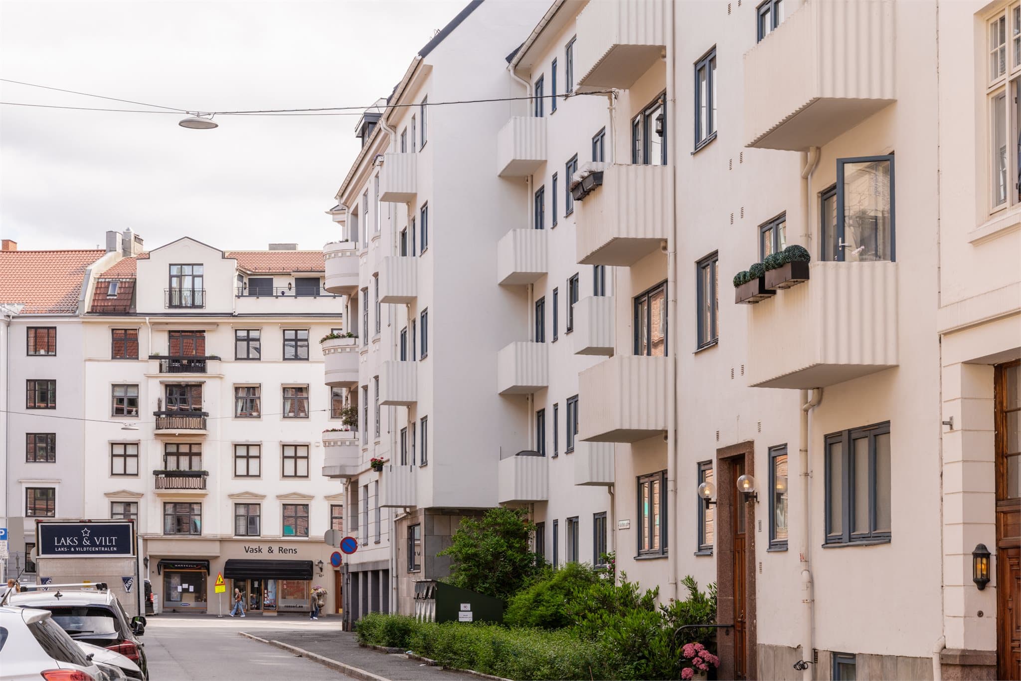 Frogner er et av byens mest veletablerte strøk, kjent for sin klassiske arkitektur og pulserende byliv.