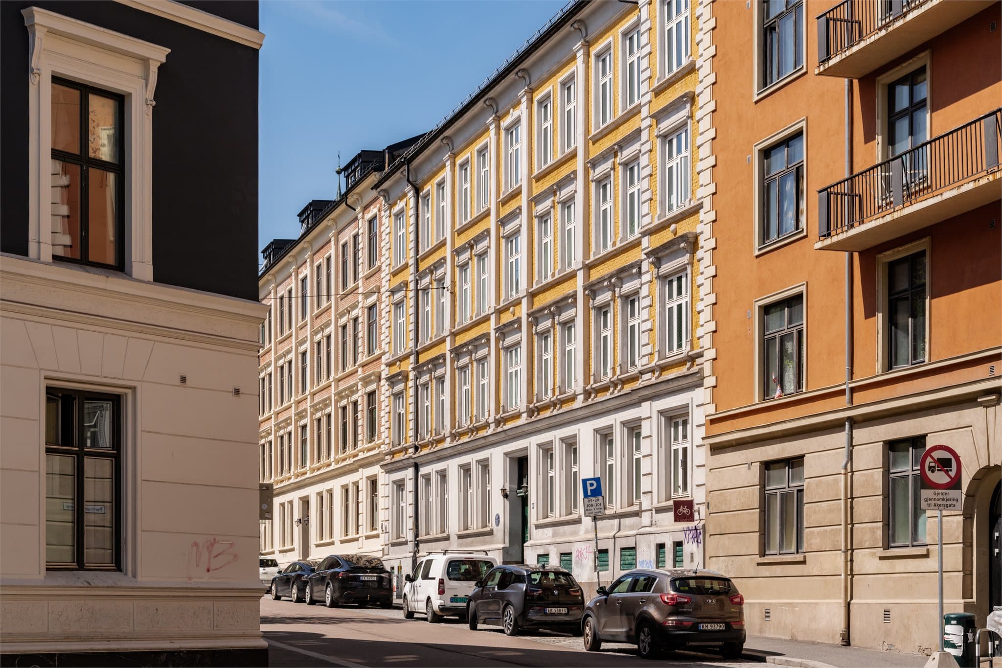Thor Olsens gate preges av klassiske bygårder med kort gangavstand til sentrum.