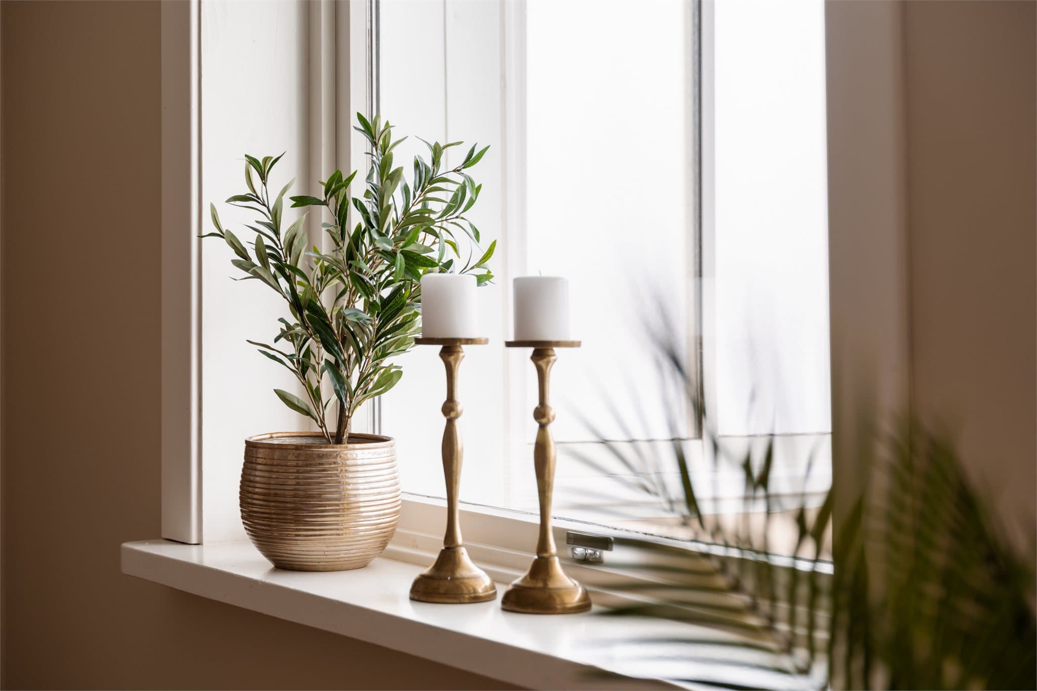 Det disponeres hele 3 boder, med gulvareal på tilsammen 13m² - så her har du nok med lagringsplass!