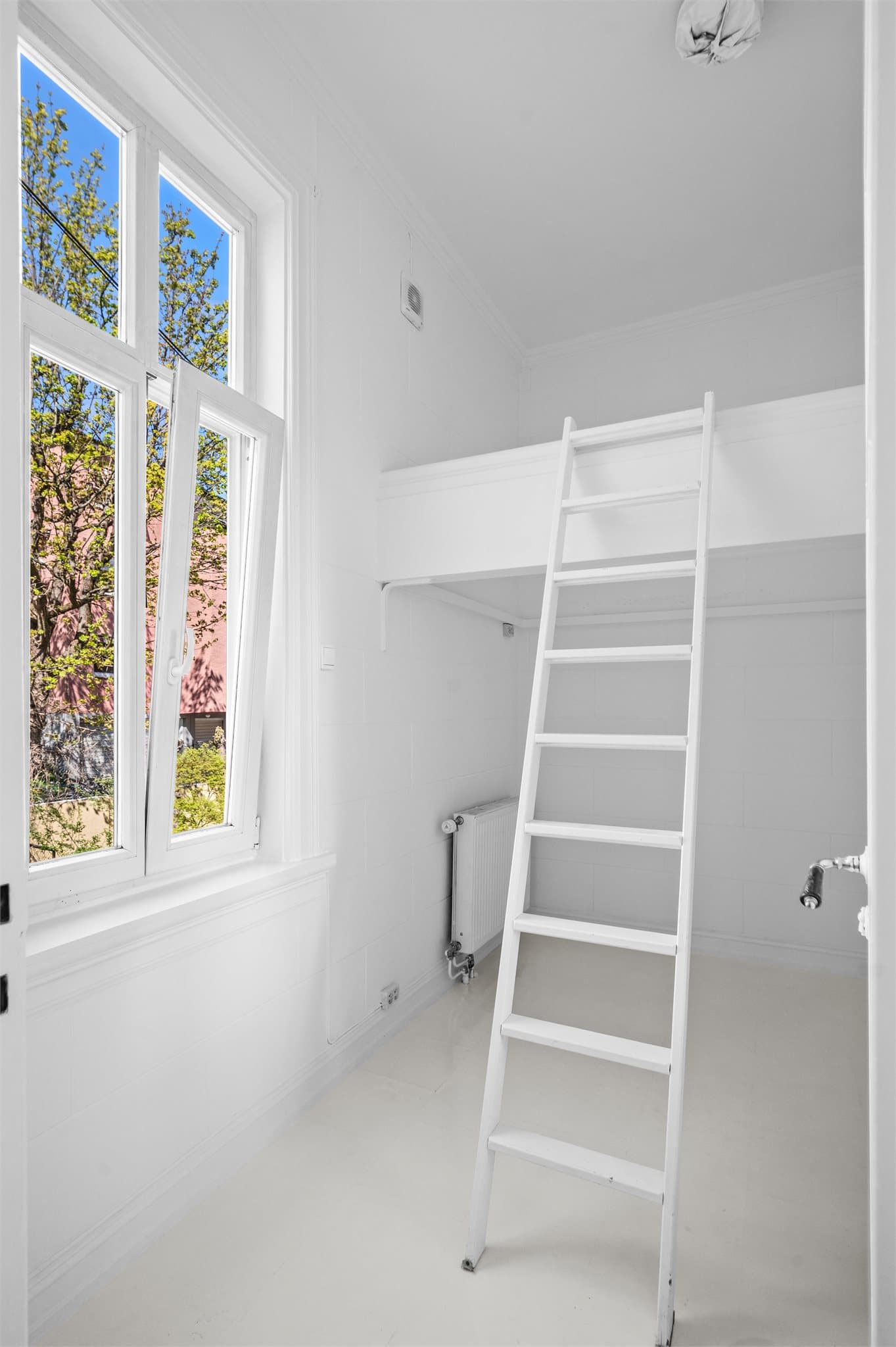 Pikeværelse innenfor kjøkkenet.