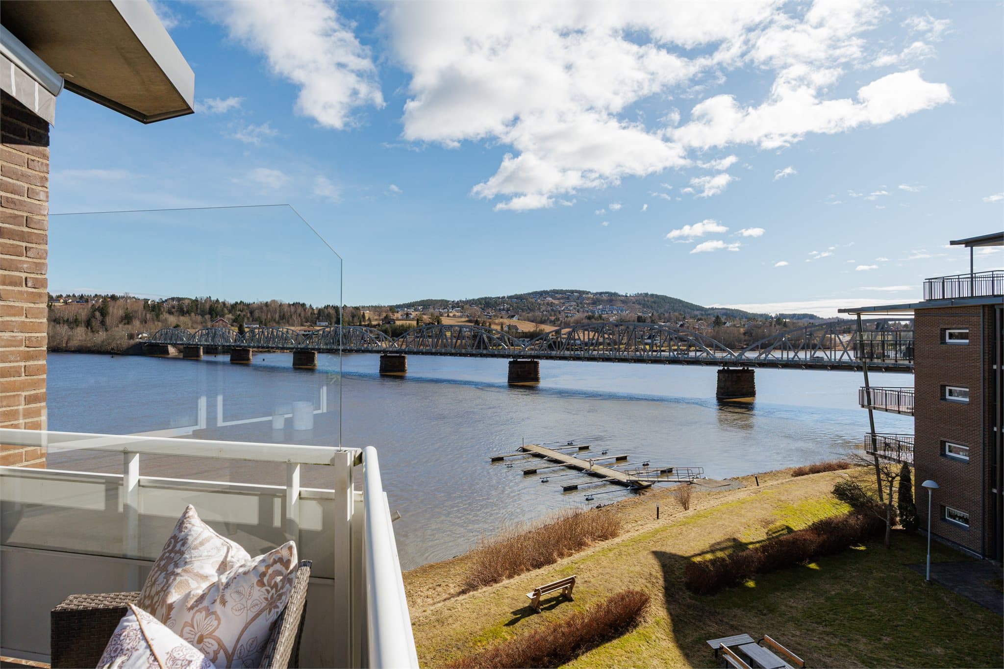 Denne har sol hele ettermiddagen og kvelden.