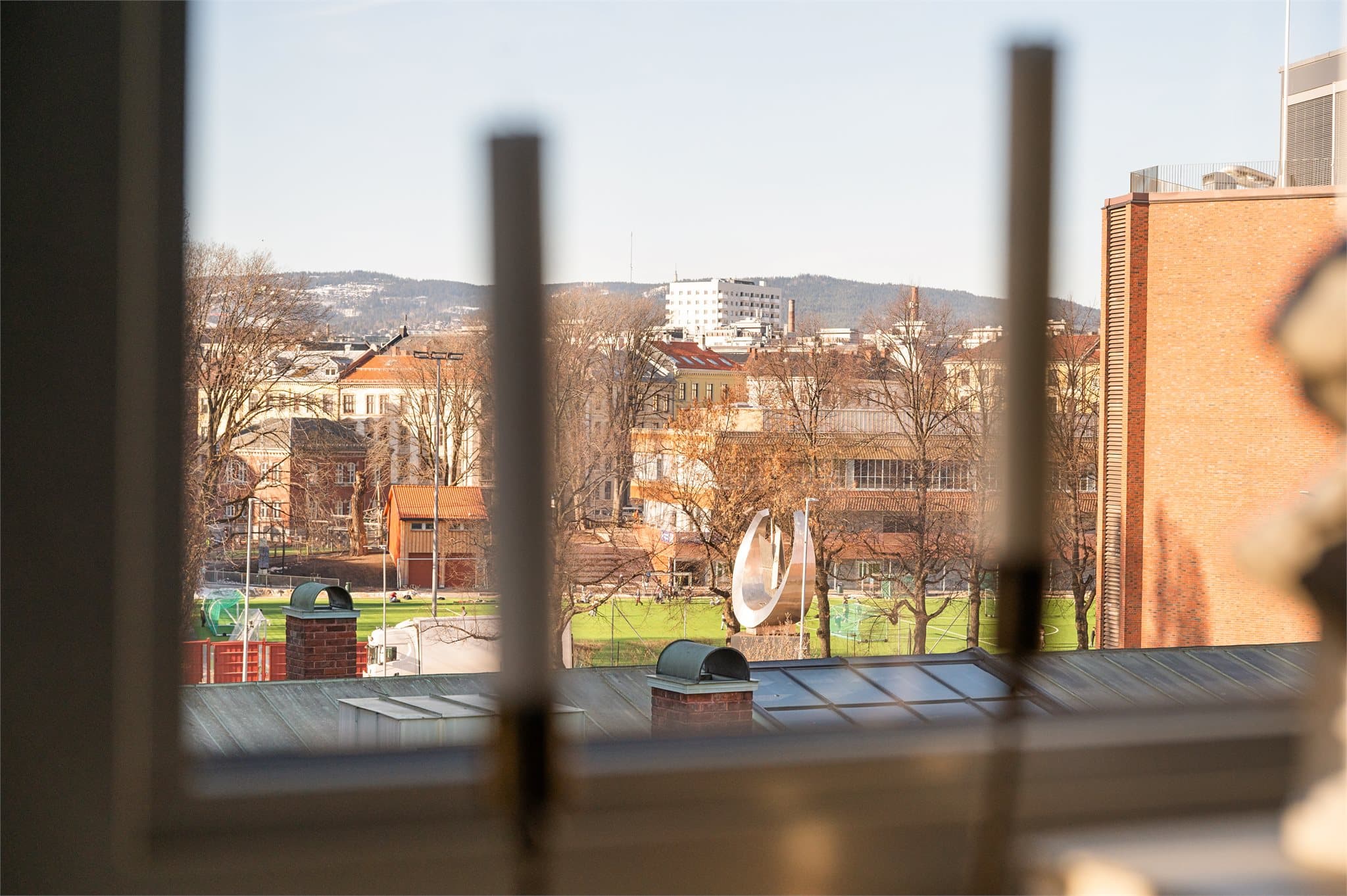 Stort vindu gir svært gode lysforhold