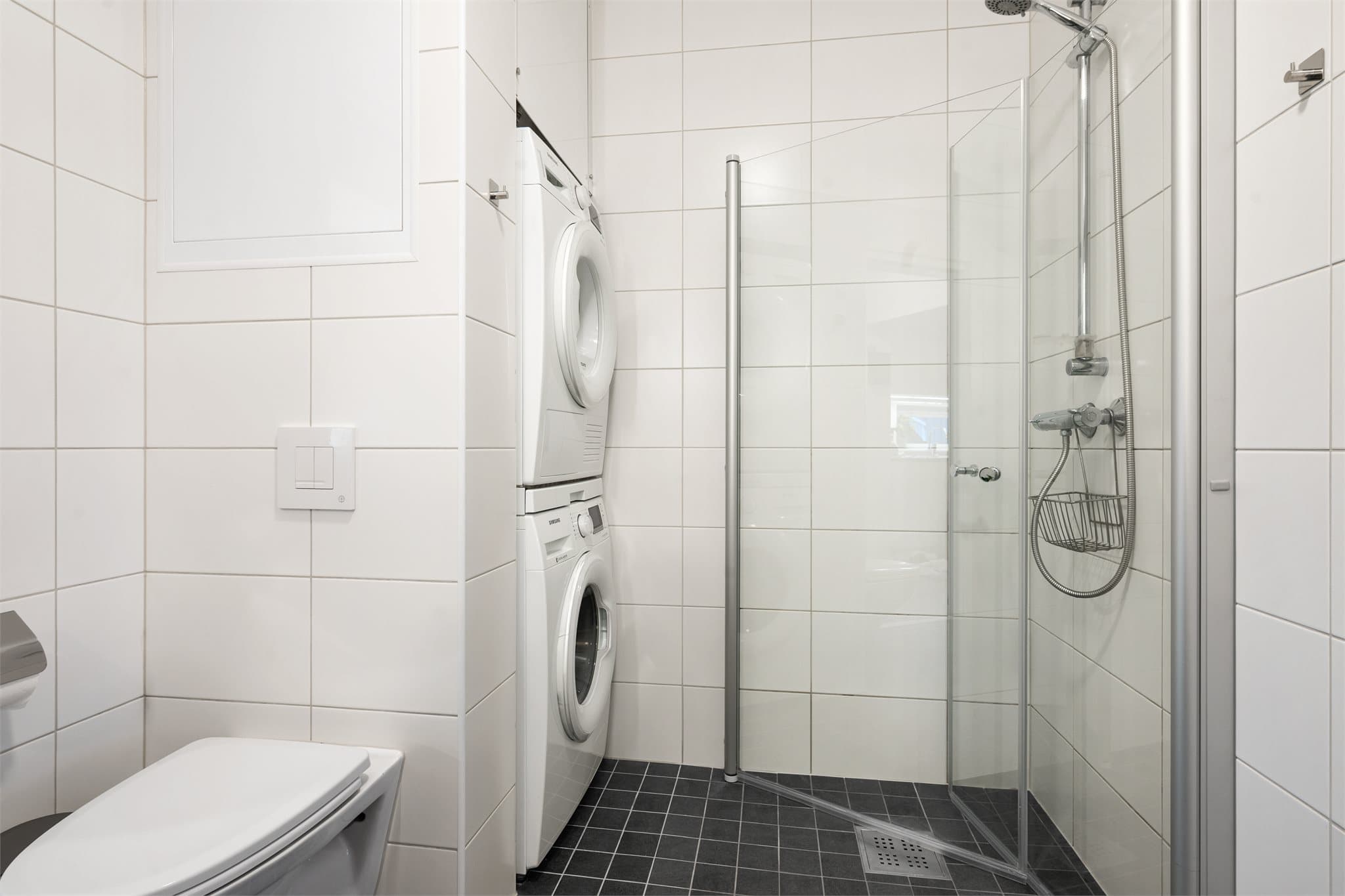 Praktisk nisje til vaskemaskin og tørketrommel.