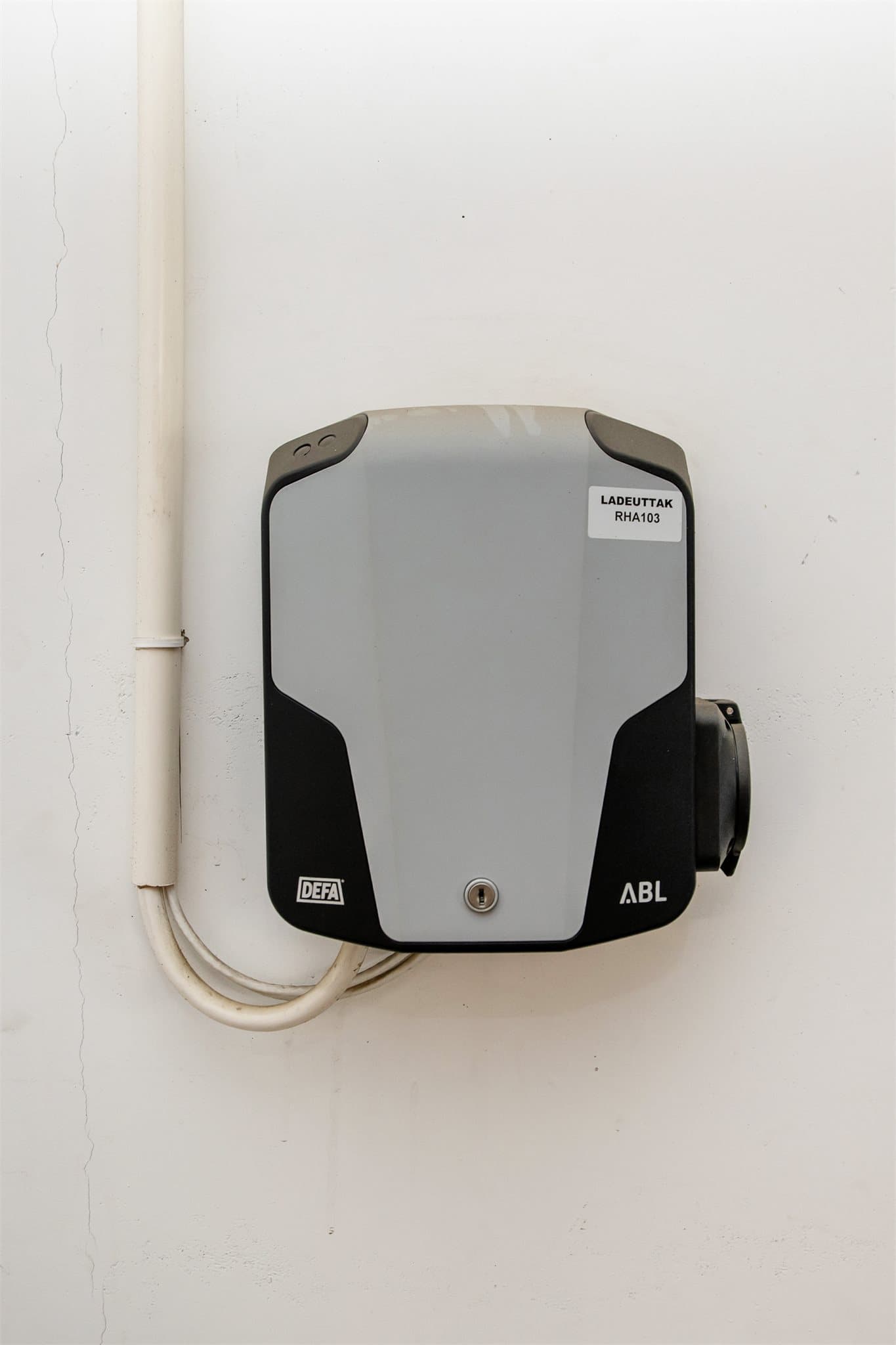Installert ladeboks