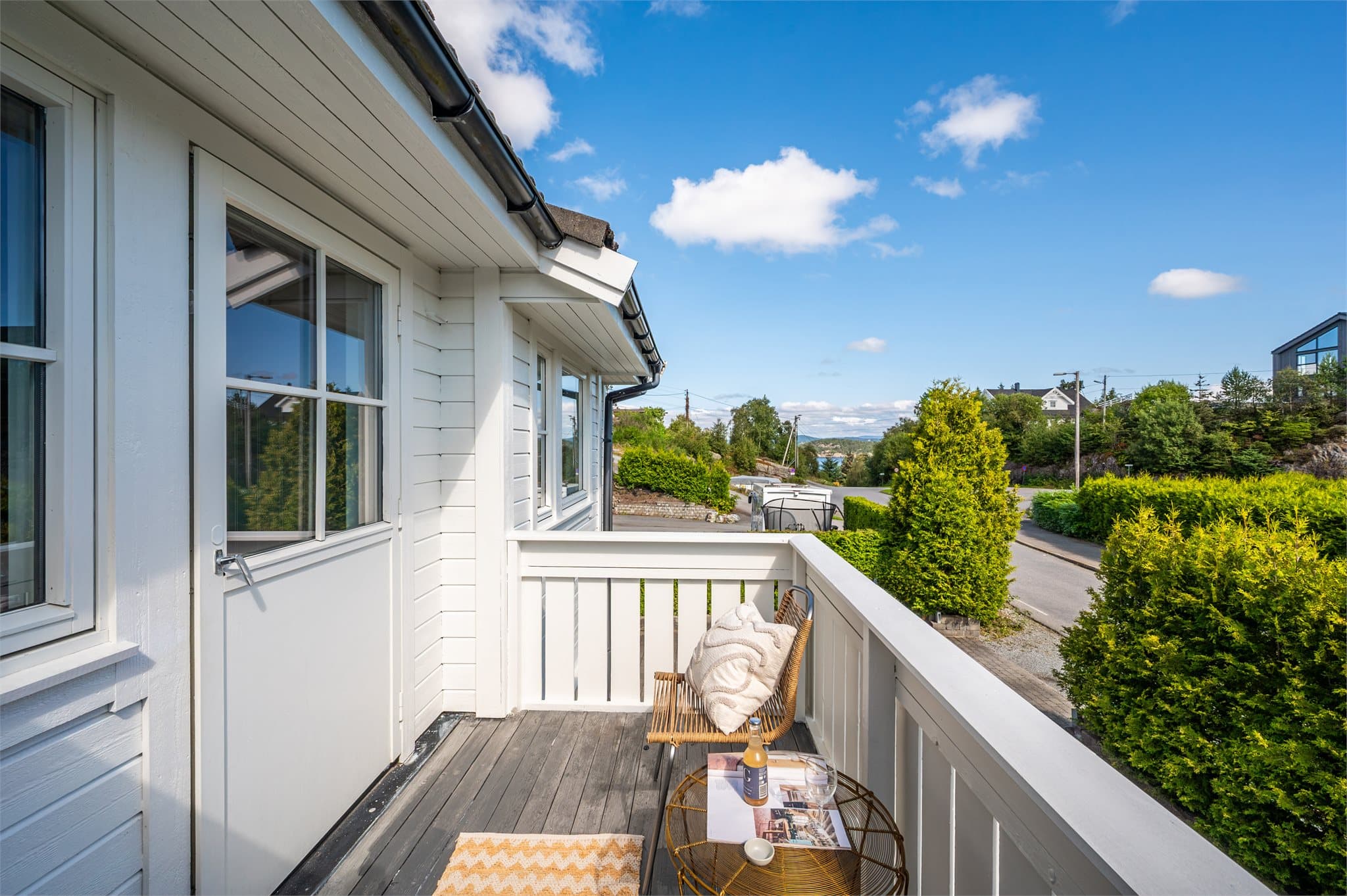 - Plass til et frokostbord -