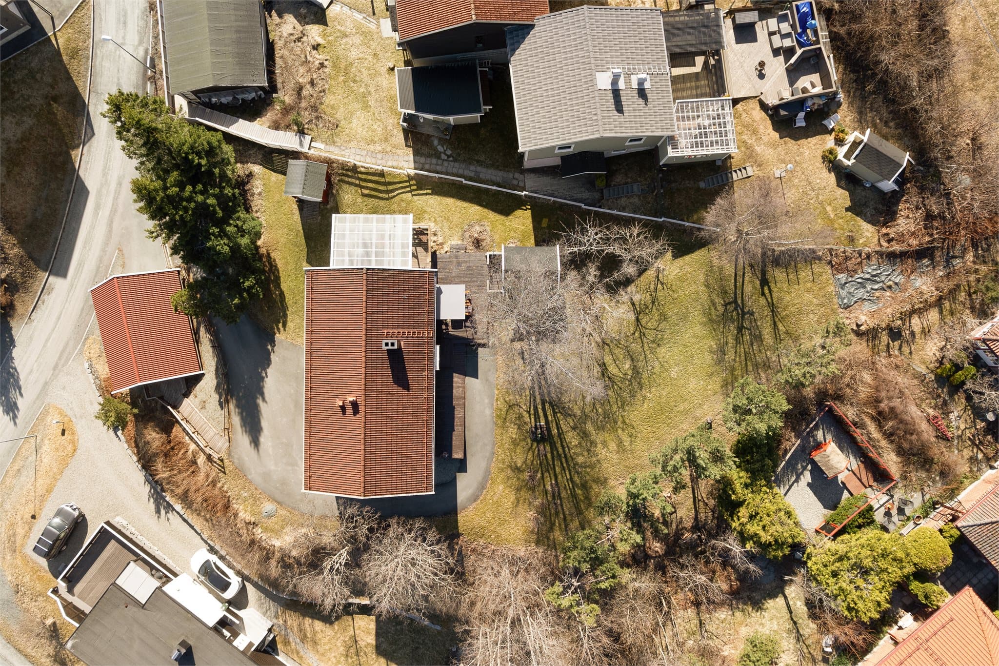 Boligen ble oppgradert med nytt tak i 2010 samt nye dører og vinduer i 2011.