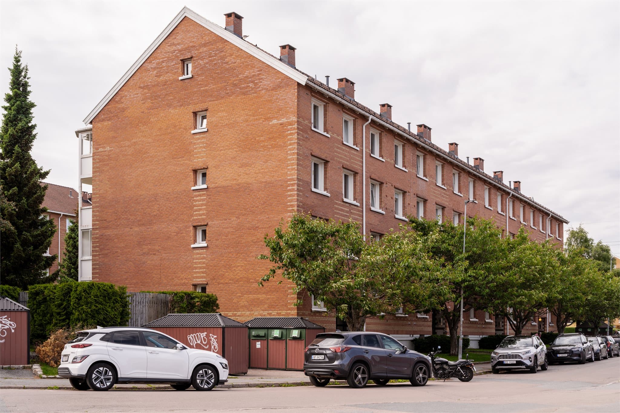 Leiligheten ligger sentralt på Lambertseter, med kort vei til offentlig kommunikasjon.