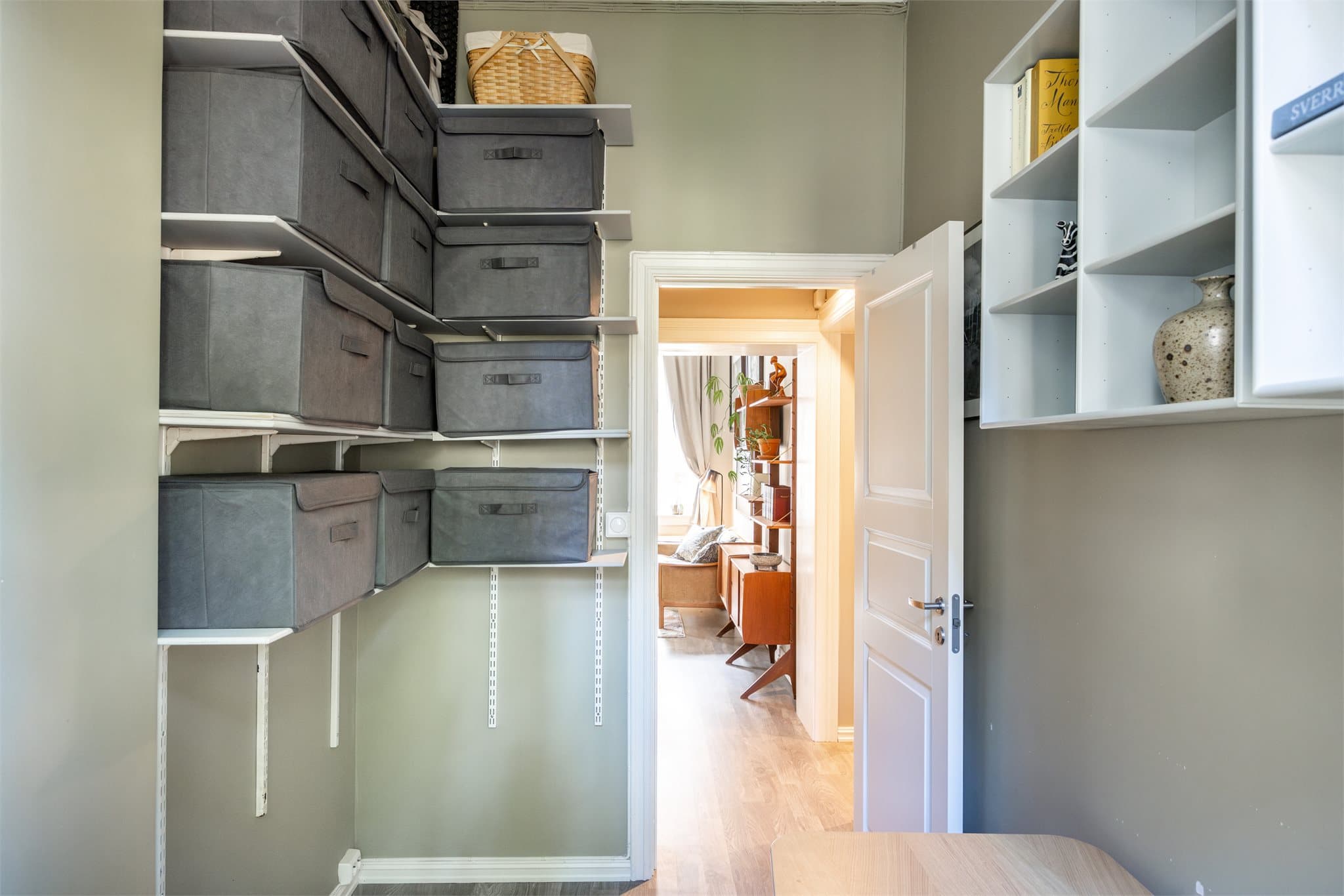 Det andre soverommet benyttes i dag som kontor.