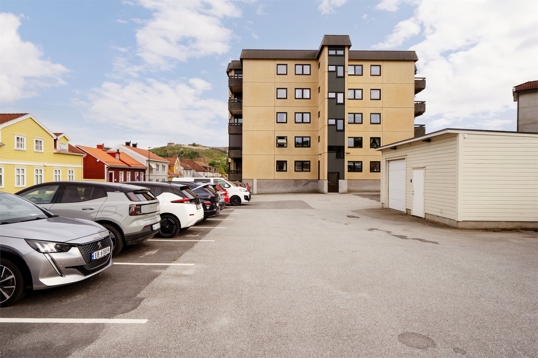 Borettslaget er tilknyttet Halden Boligbyggelag (HABO).