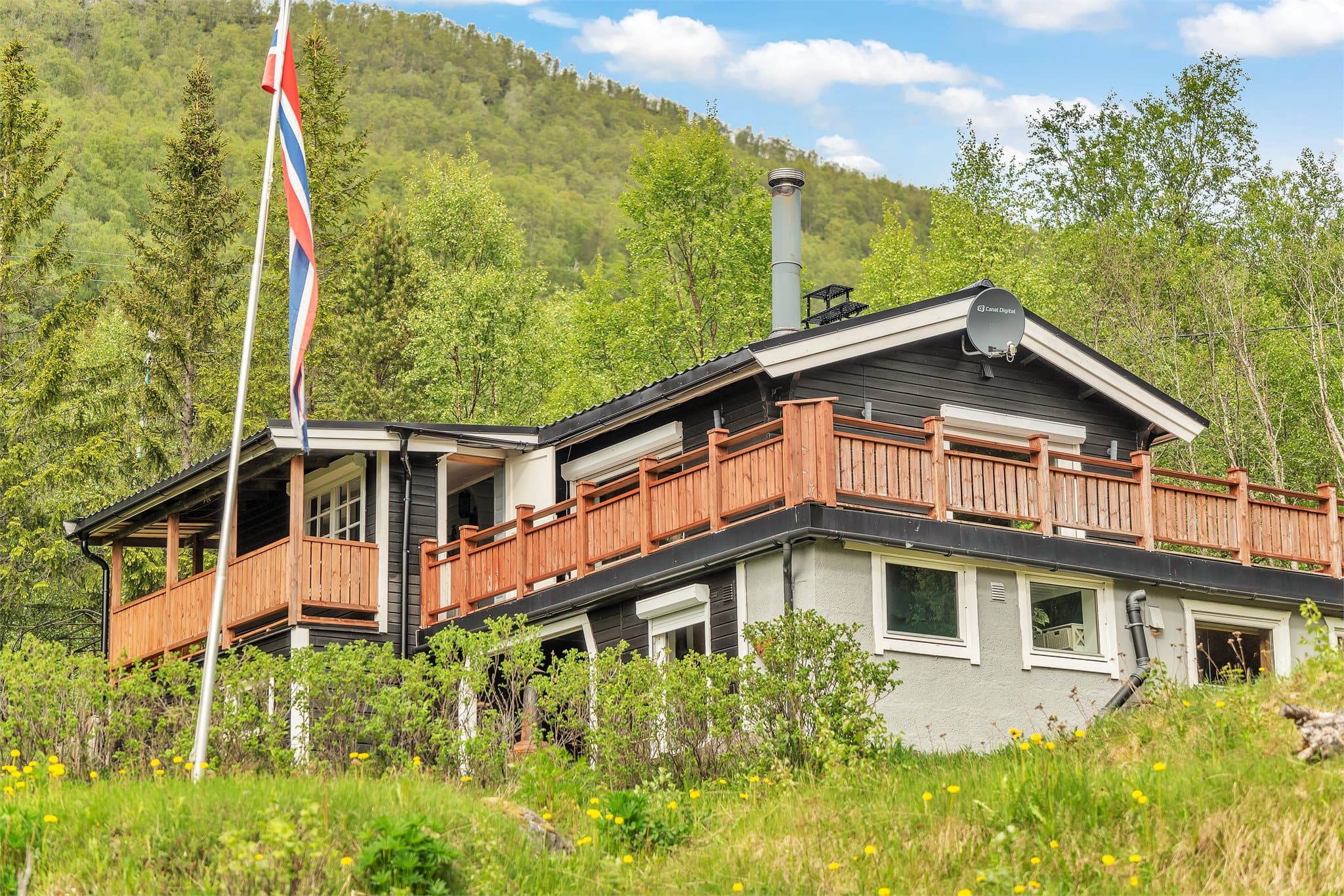 Innholdsrik hytte med innlagt strøm
