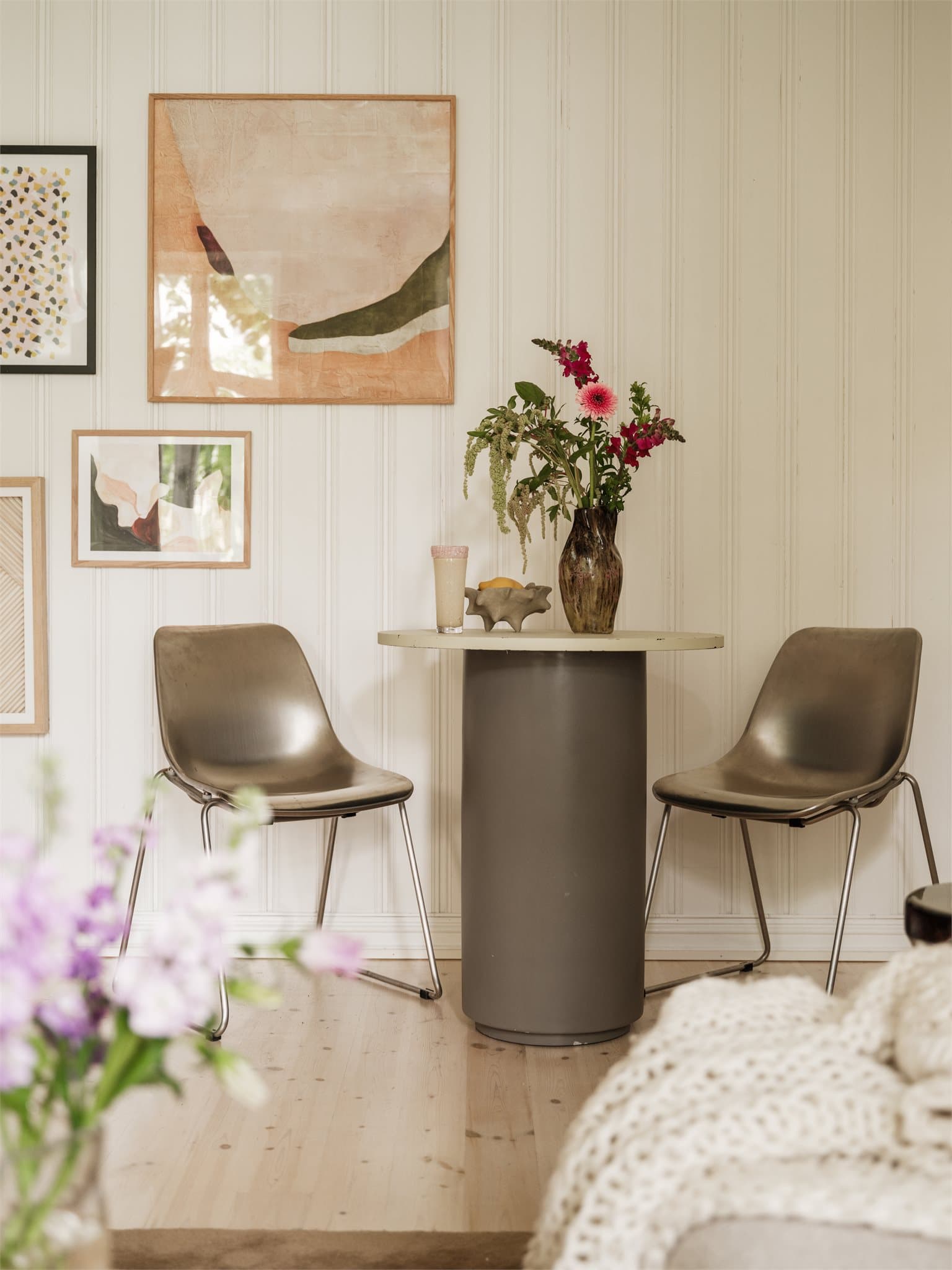 God plass til spisebord hvor du kan invitere venner og bekjente på hyggelige middagsselskaper.