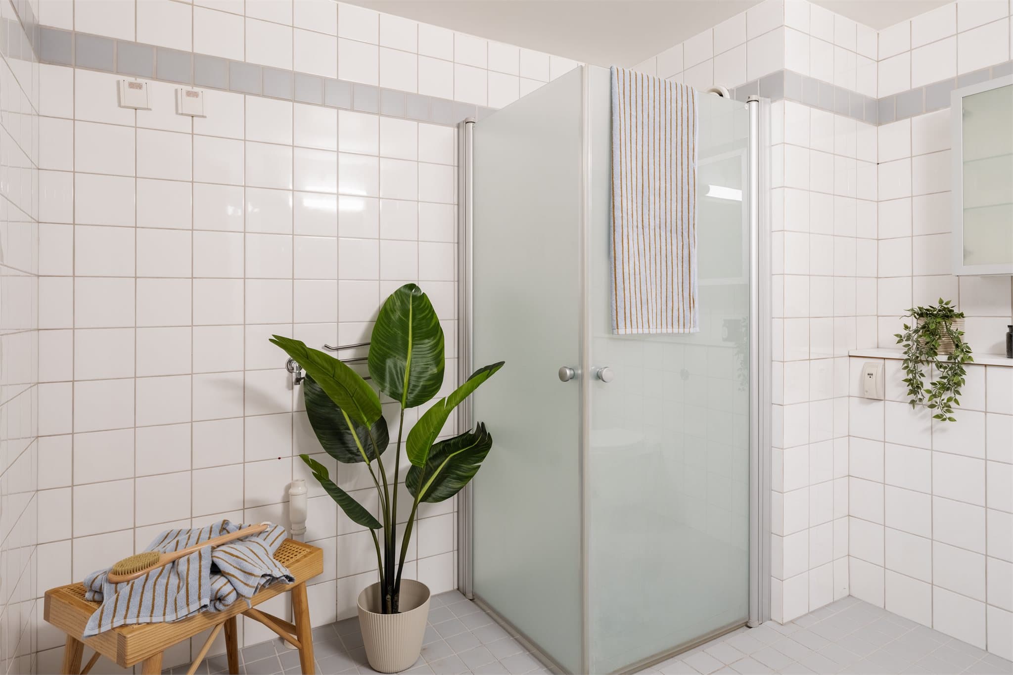 Badet er vurdert til TG3 og oppussing bør påregnes.