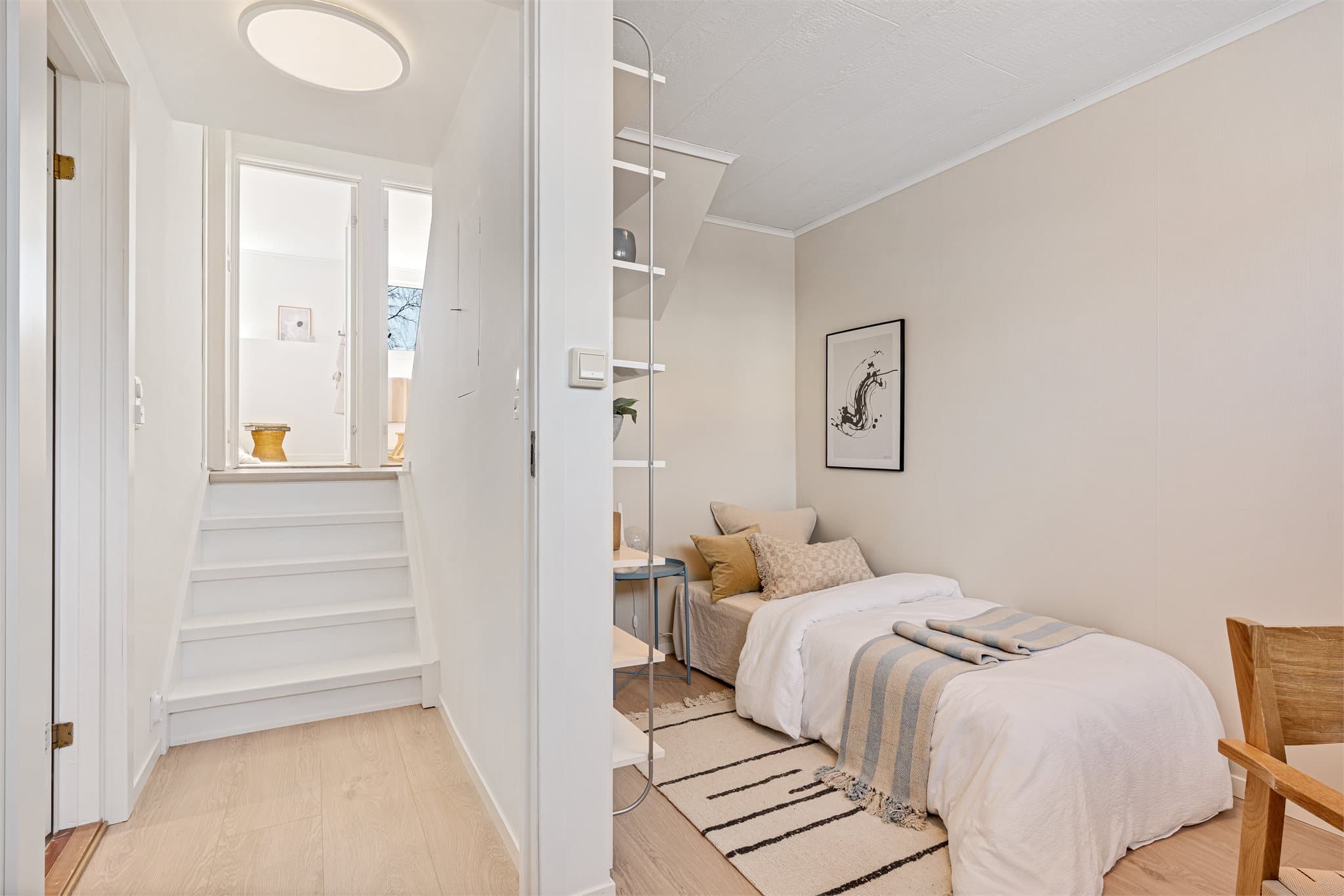 - Alle soverommene er av god størrelse -