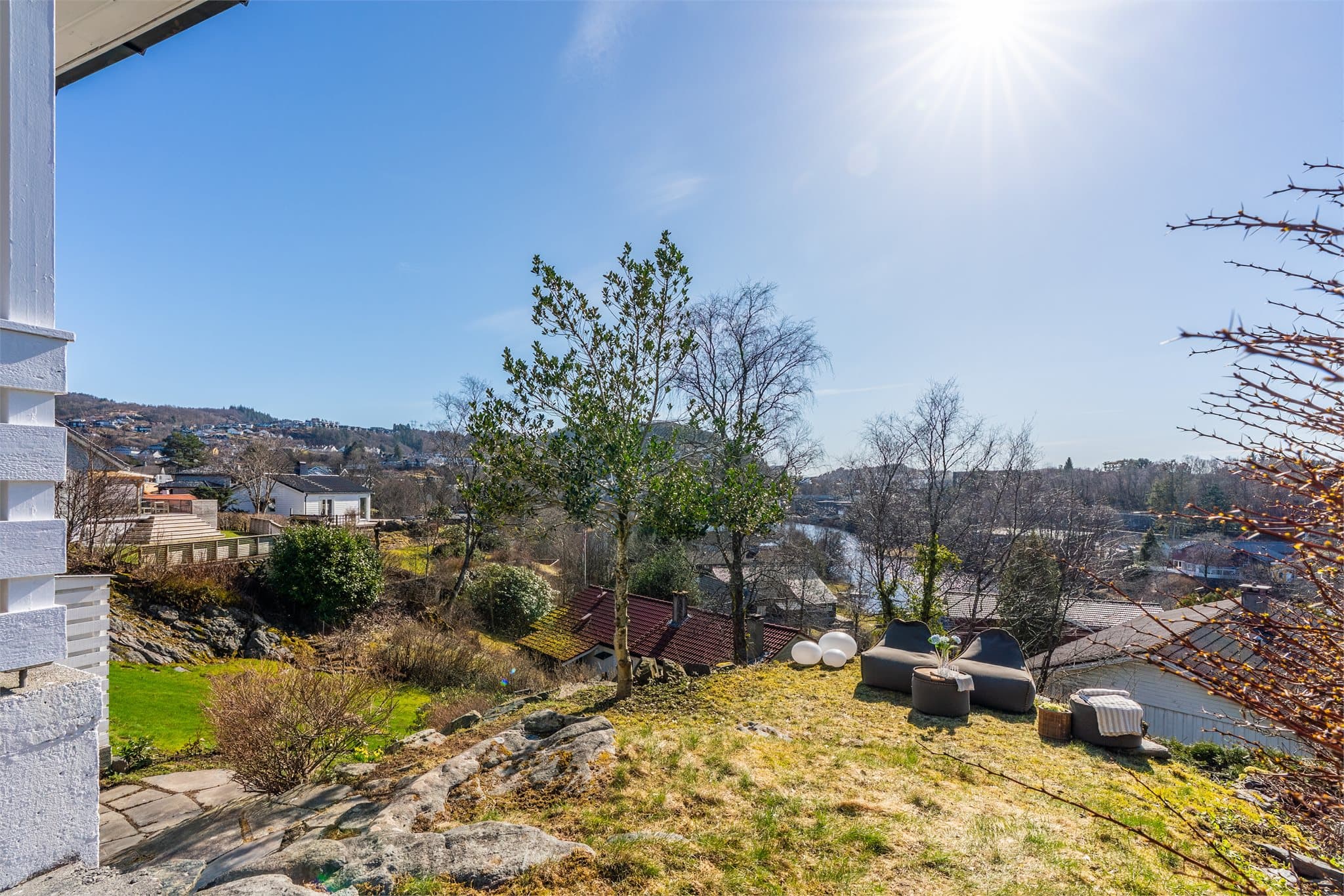 - Området byr på flotte turmuligheter som Smøråsfjellet og Stendafjellet -