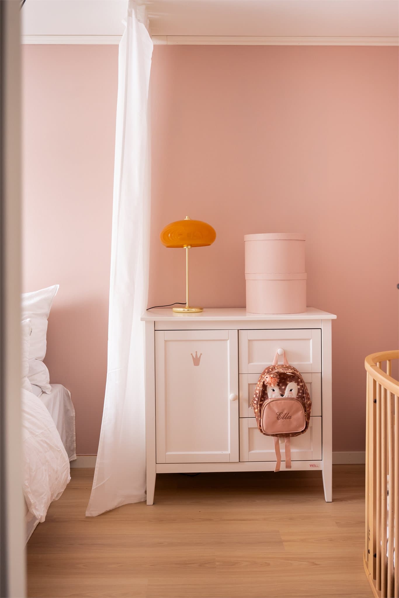 Leiligheten har to gode soverom.