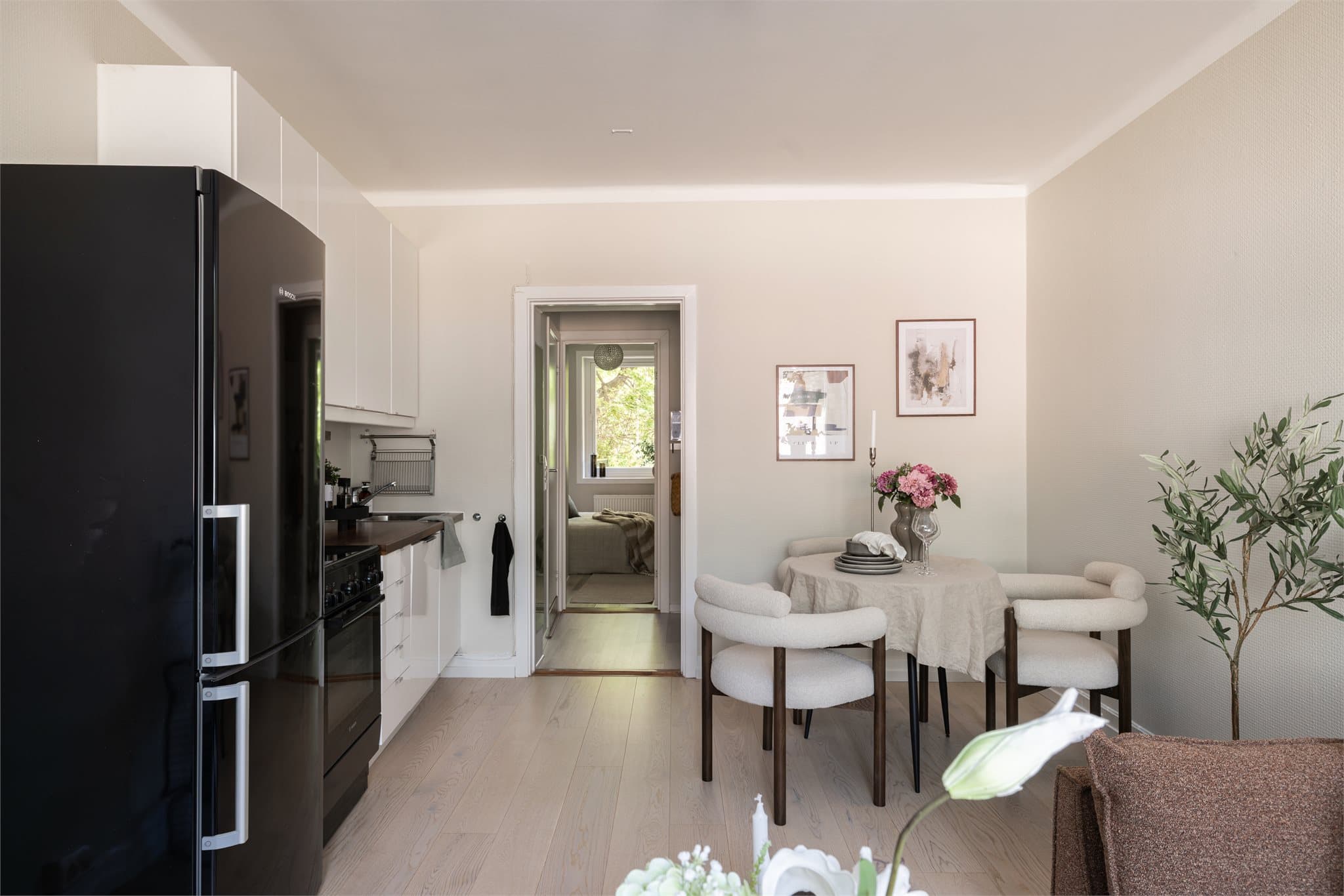 Kjøkken i åpen løsning.