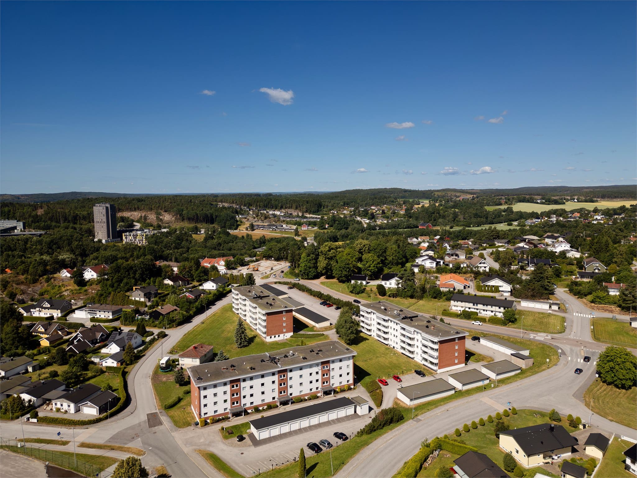 Oversikt over Låby/Remmen-området med nærhet til både sentrum og naturområder.