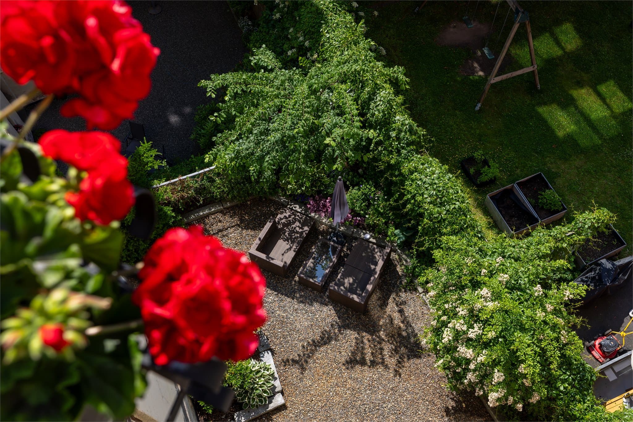 En perfekt plassering ut mot en rolig og idyllisk bakgård midt mellom Majorstuen og Uranienborg.