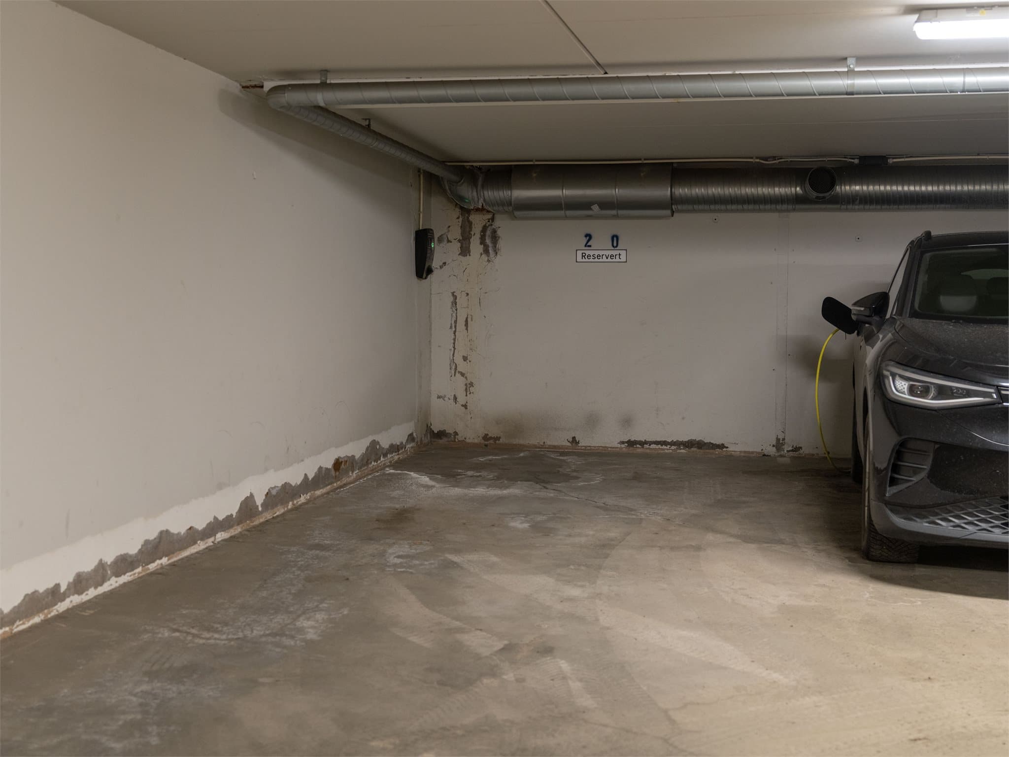 Medfølgende har du en fritt omsettelig garasjeplass (nr. 20) med elbillader.