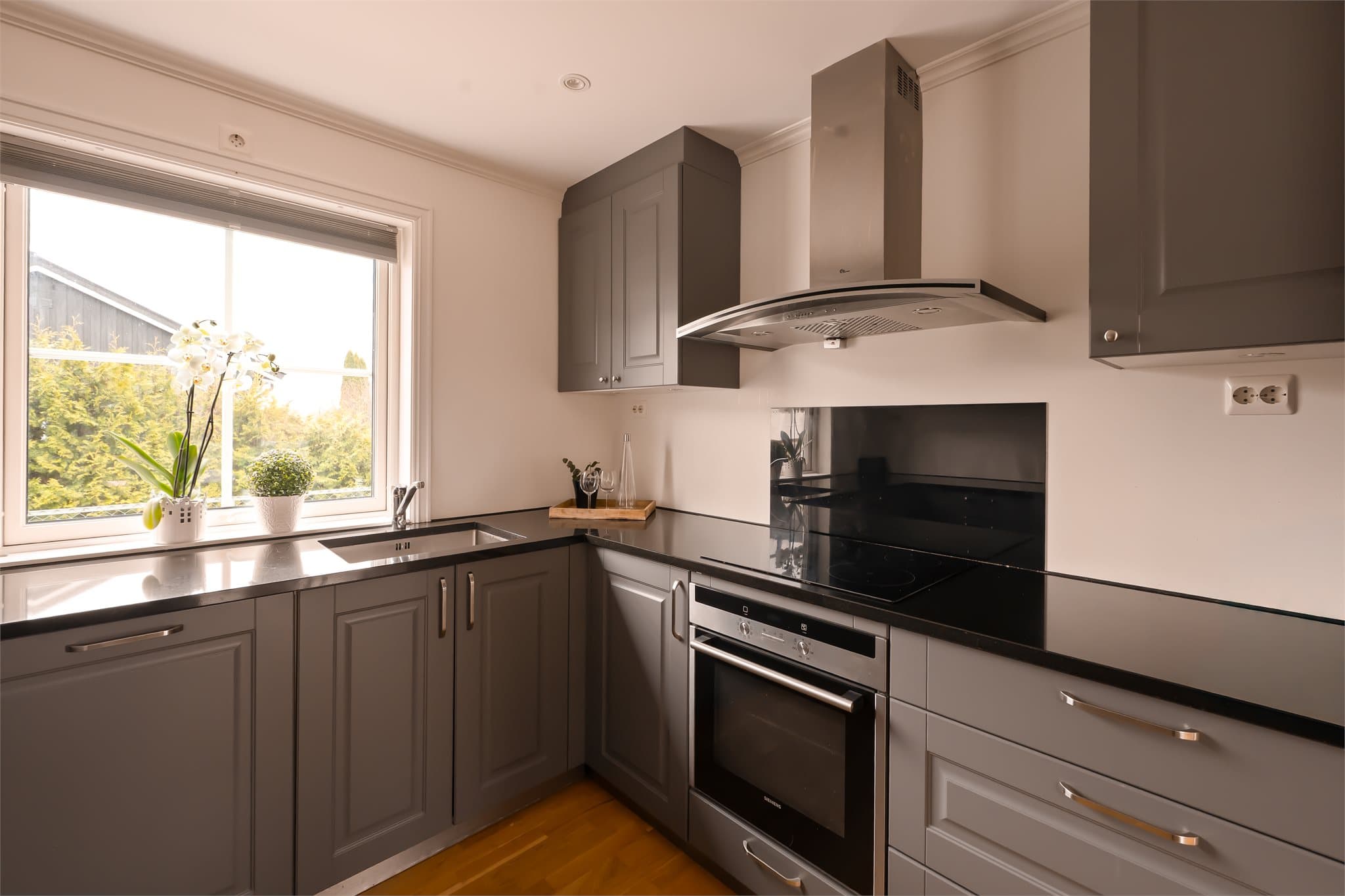 Det er godt med skap- og benkeplass.