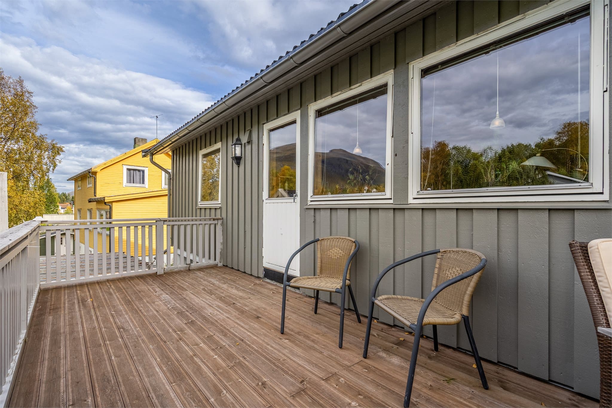 Veranda i front av boligen