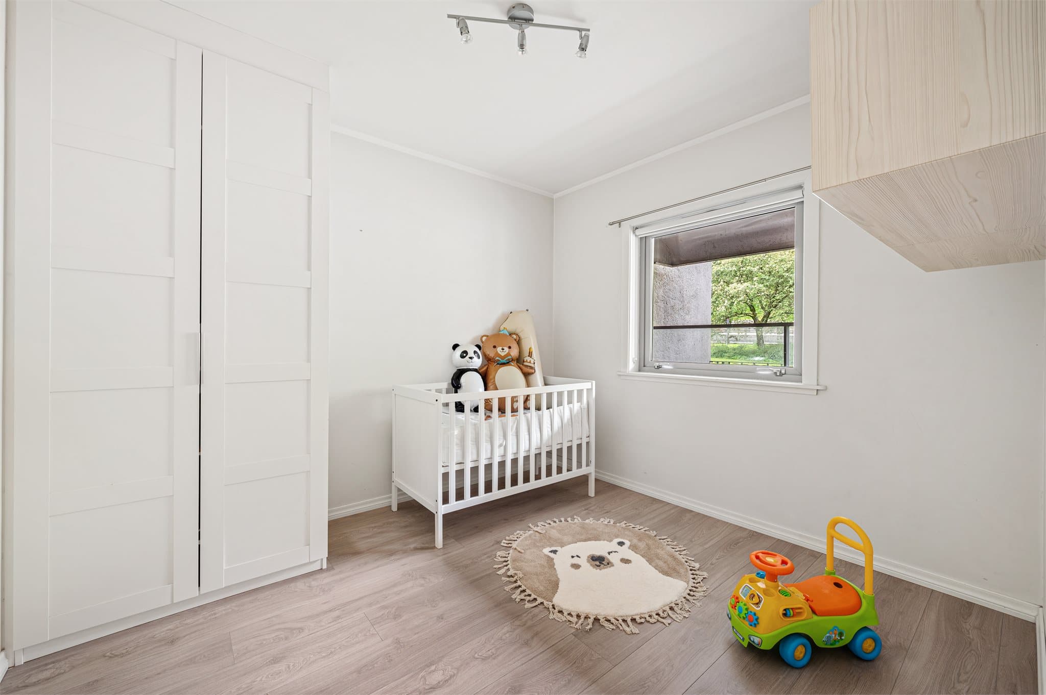 - Soverom 2 måler 8,8 m² -