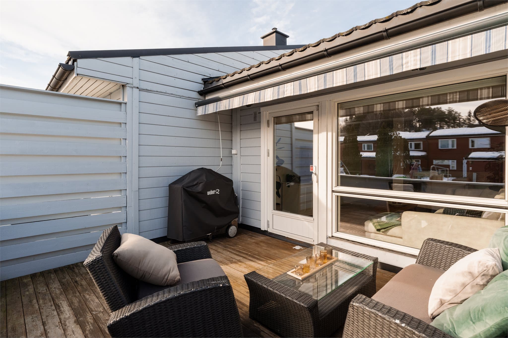 Markisen gir mulighet for skygge på solrike dager.