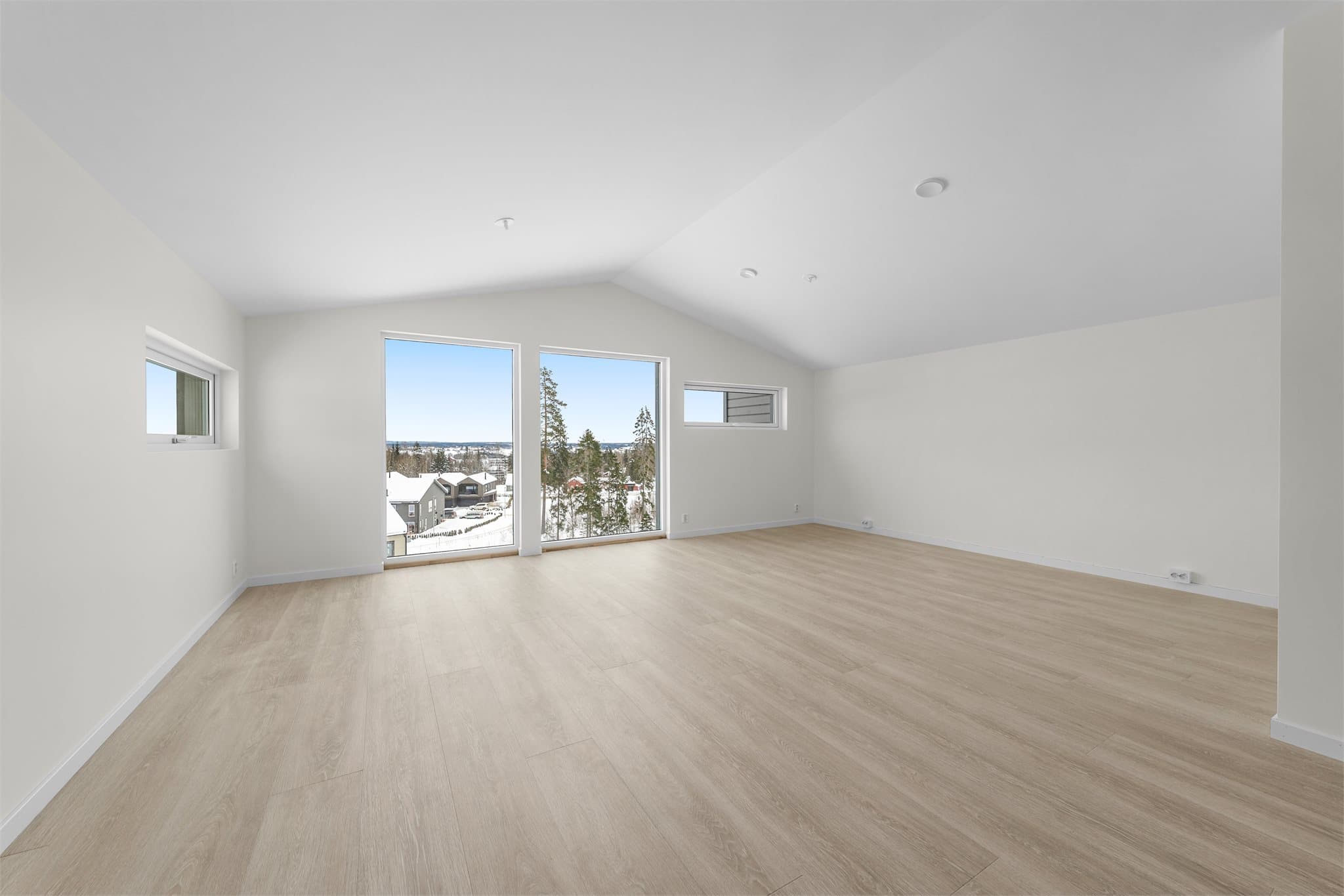 Stue med lyse og moderne fargevalg