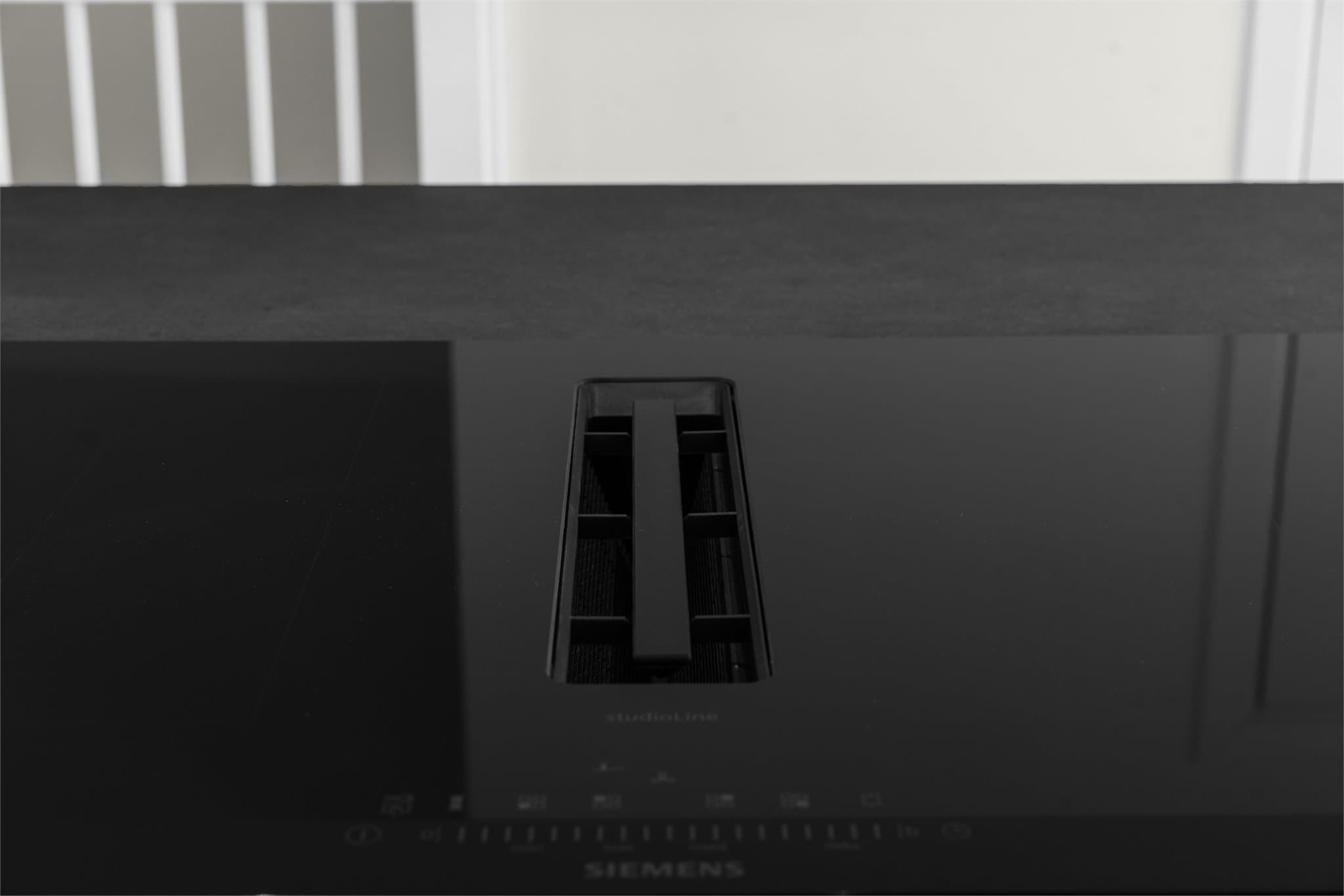 Integrert ventilator med kullfilter