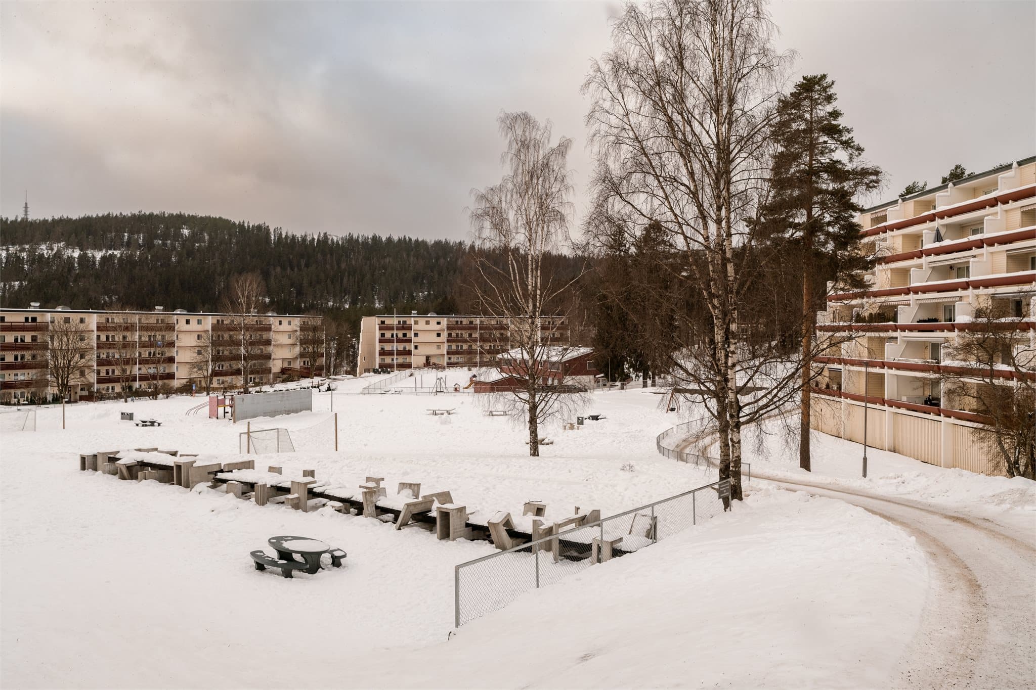 Kollektivtilbudet er svært godt med Vestli T-banestasjon kun 3 minutters gange unna.