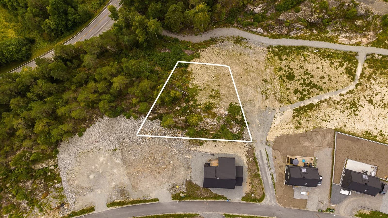 Praktisk tursti tar deg ned til hovedveien
