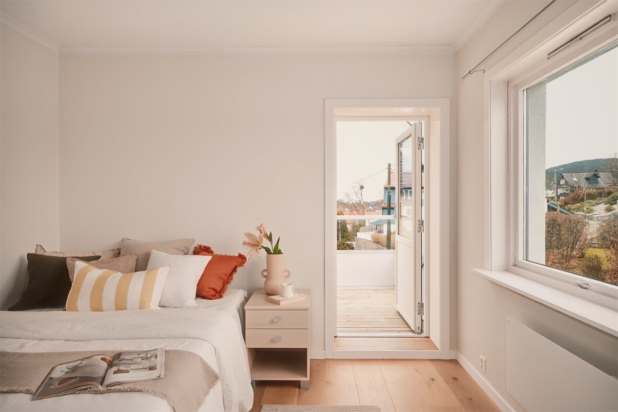 - Her er det godt med plass til dobbeltseng i ønsket størrelse og til øvrig møblement -