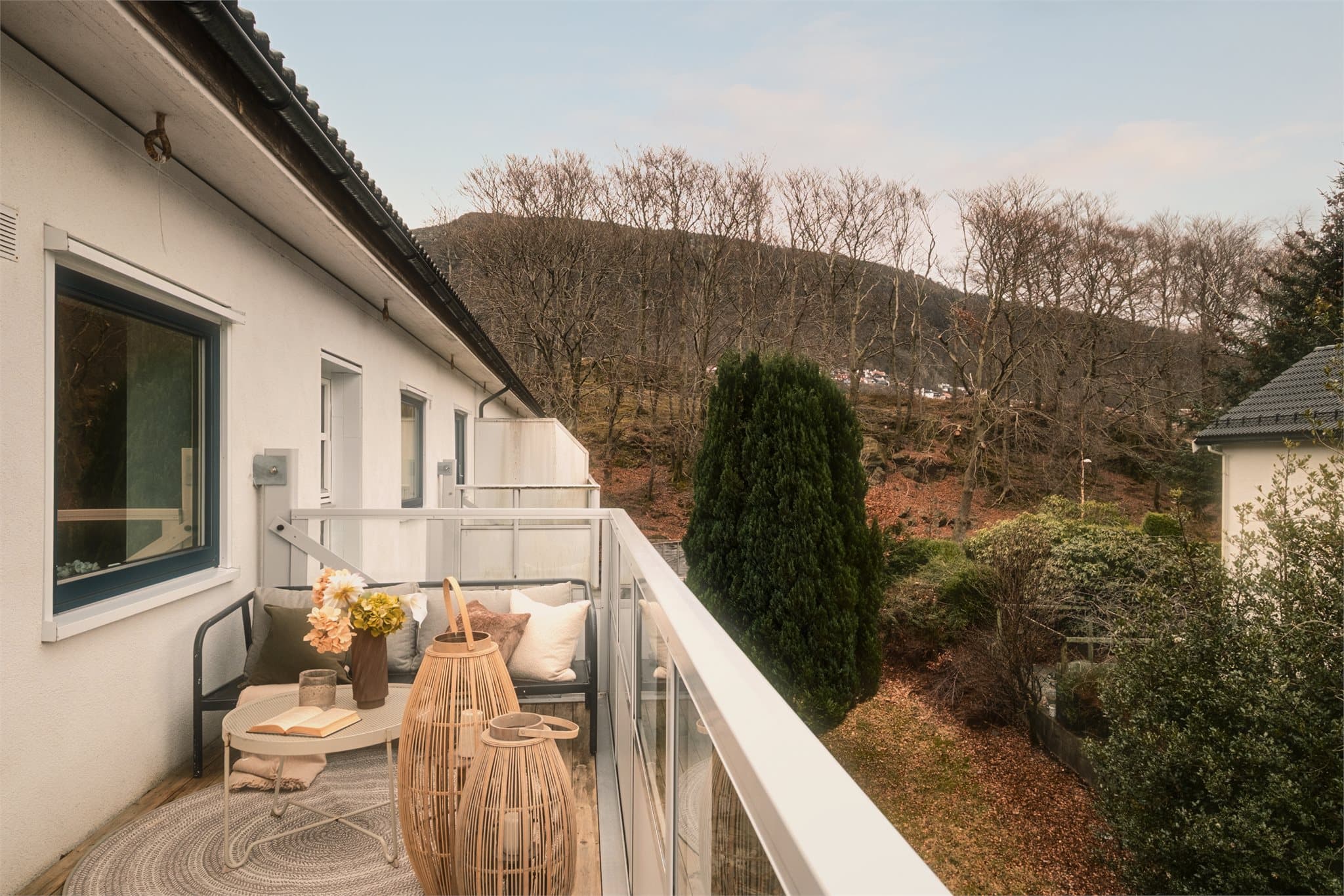 - Her er det godt med plass til en hyggelig sittegruppe -