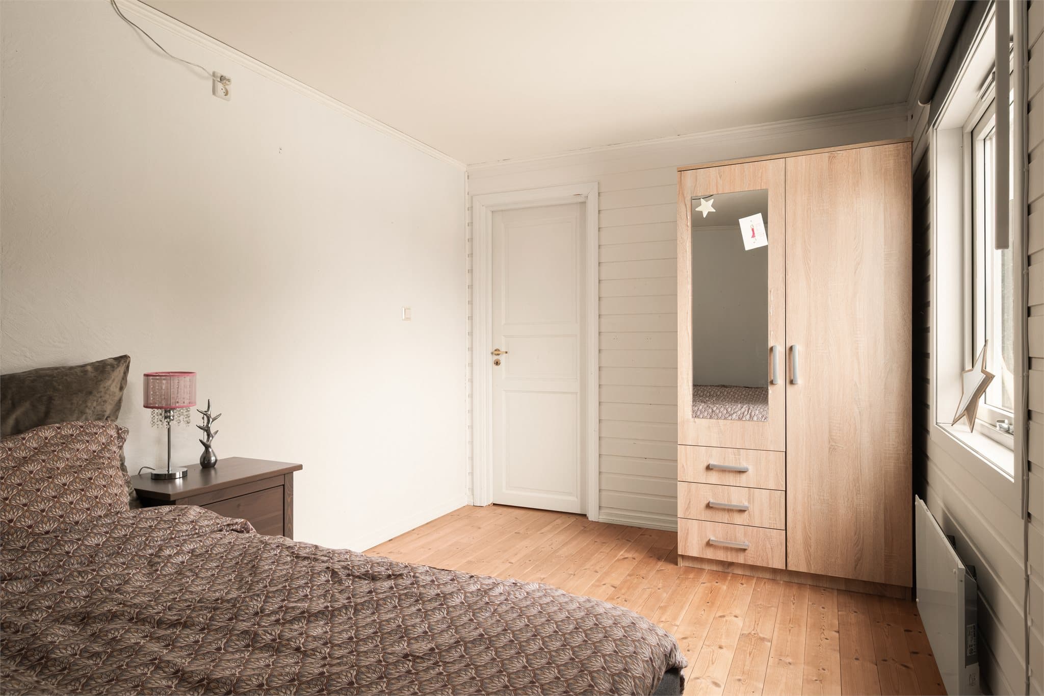 - Passer perfekt som barne- eller gjesterom -