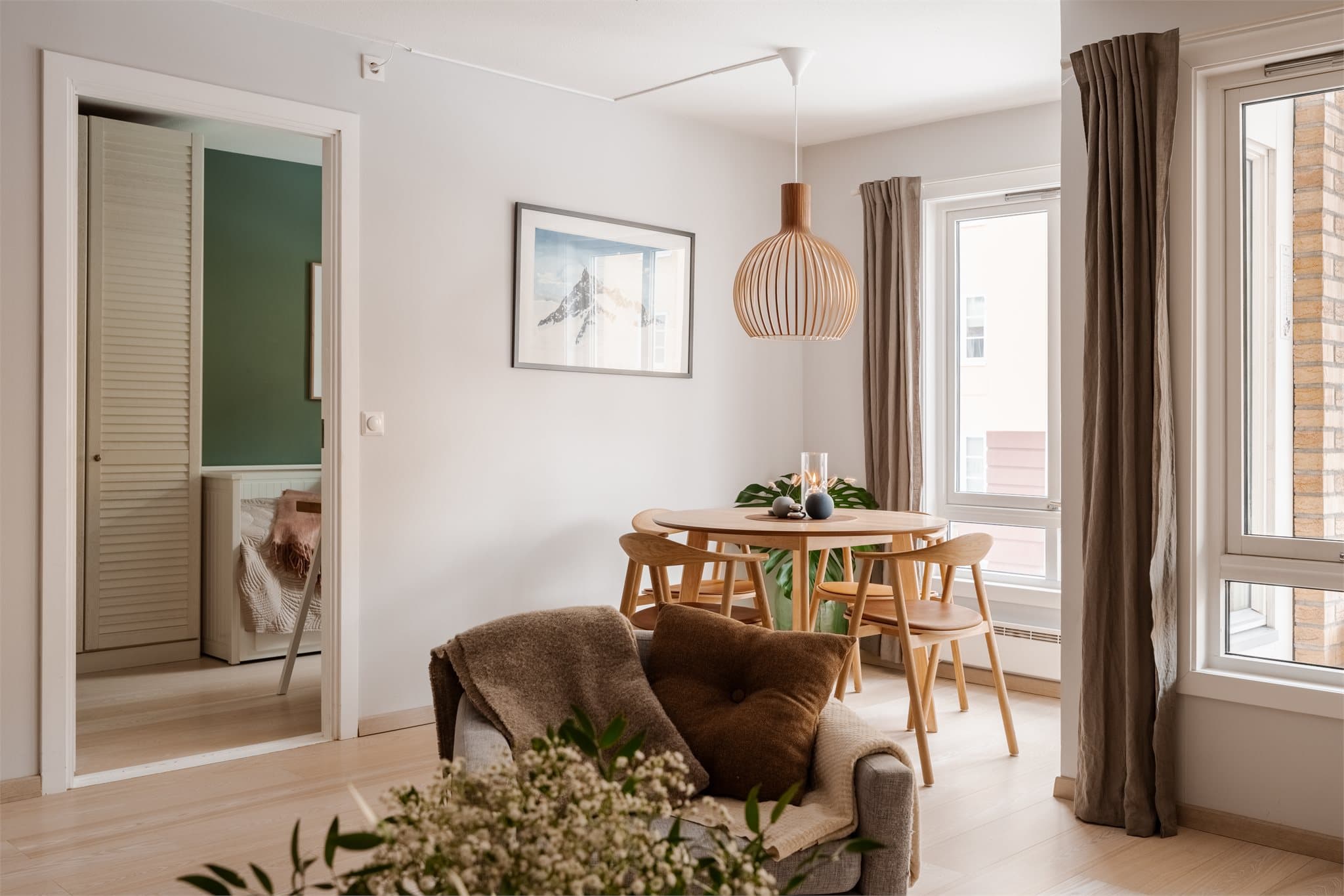 Stuen har en naturlig soneinndeling.