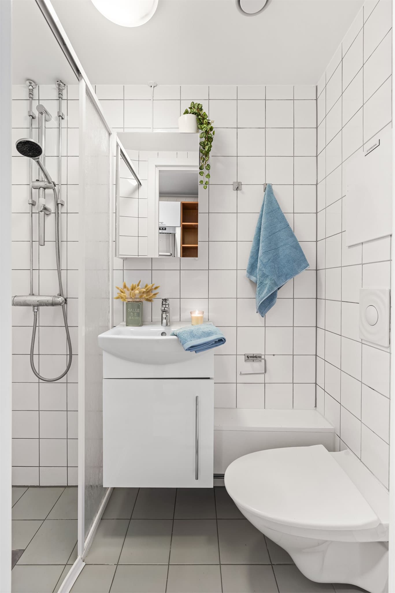 Flislagt bad fra 2008 med varmekabler i gulv.