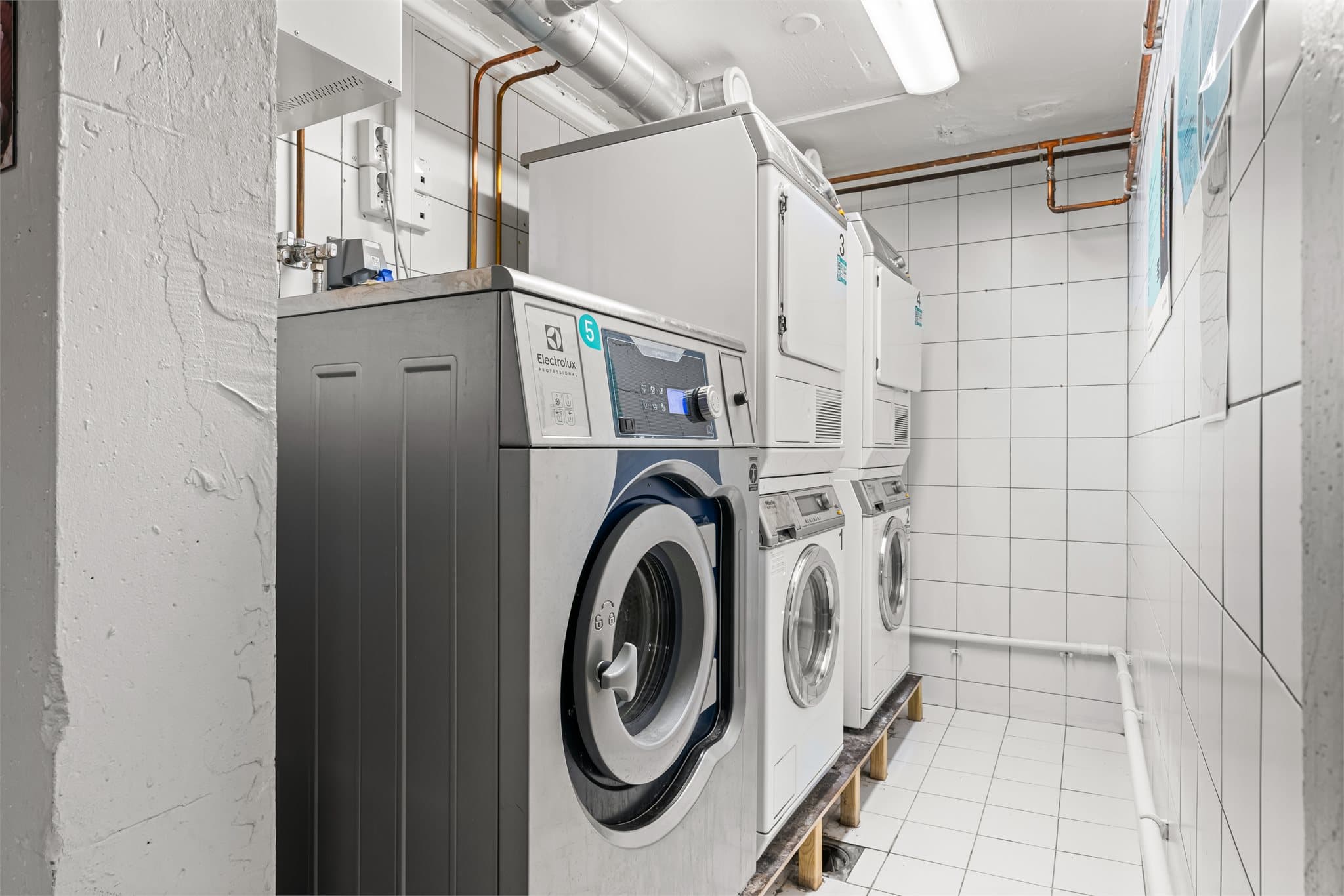 Borettslaget har et fellesvaskeri tilgjengelig for beboerne.