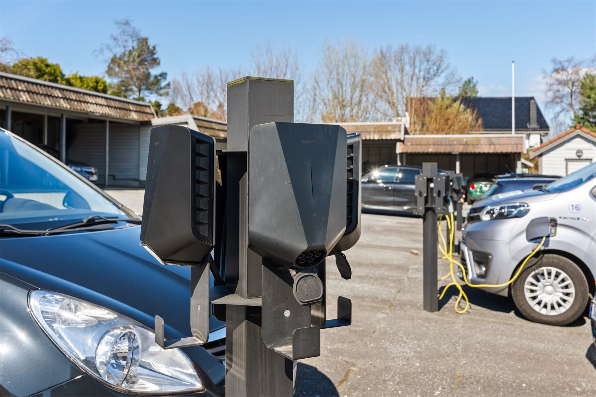 - Parkering på sameiet sin eiendom med elbil-lader -