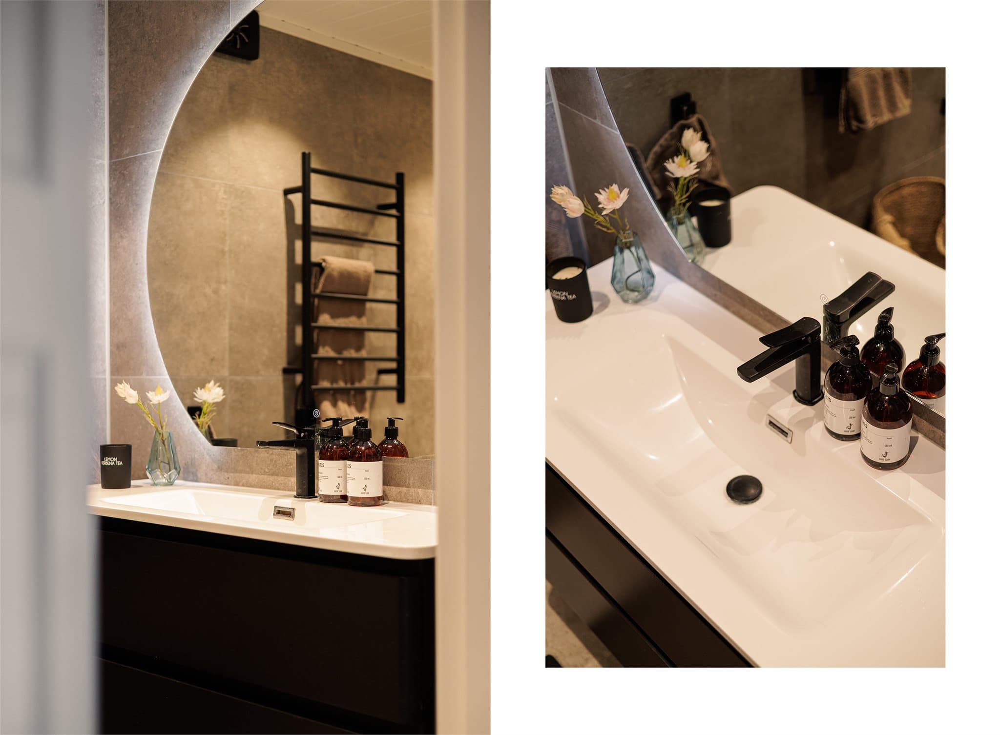 Rommet er flislagt og innredet med baderomsmøbel med glatte fronter, servant og veggmontert toalett med innebygget sisterne.