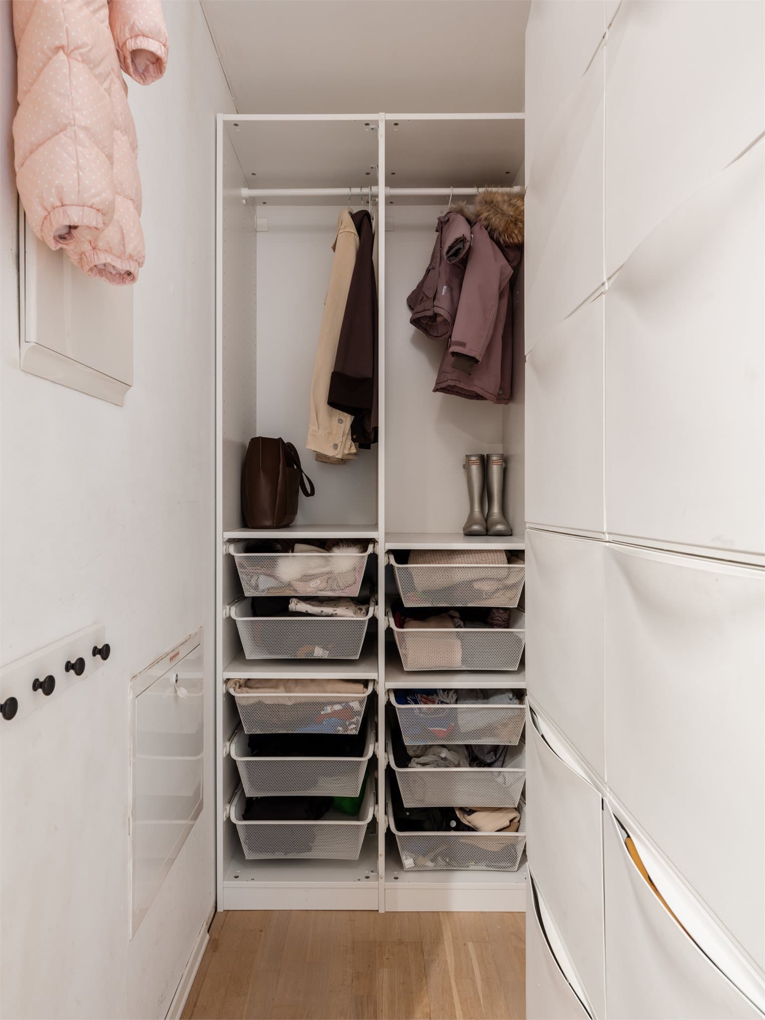 Boden nr. 2 har smarte garderobeløsninger for effektiv oppbevaring.