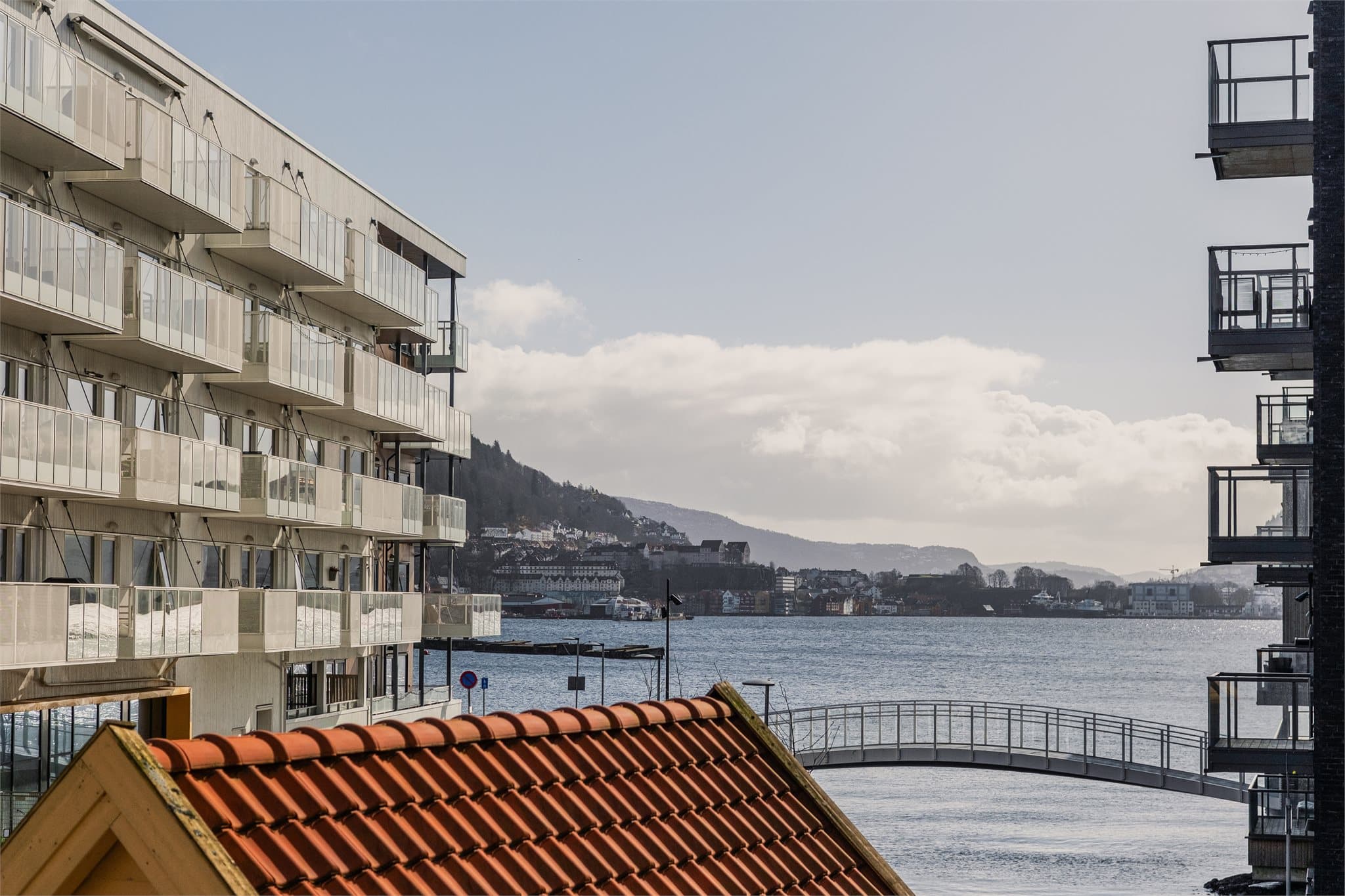 - Emera Eiendomsmegling v/Stian Sletten har gleden av å presentere Nyhavn 4 -